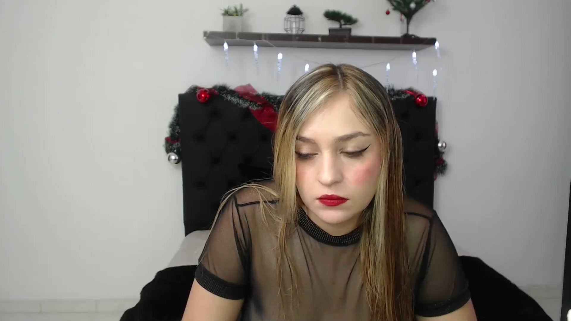 Gallery image thumbnail from CamilleDucan's myfreecams stream on, 12/12/2024, 13:30 image 20 of 20