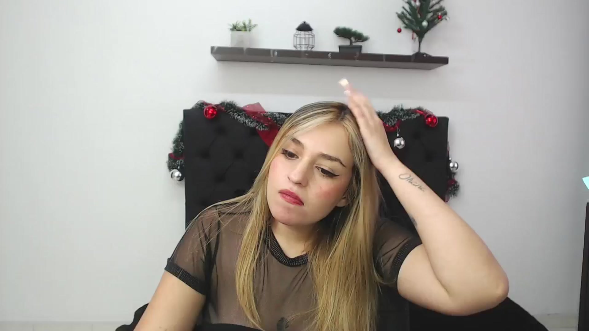 Gallery image thumbnail from CamilleDucan's myfreecams stream on, 12/12/2024, 17:44 image 1 of 20