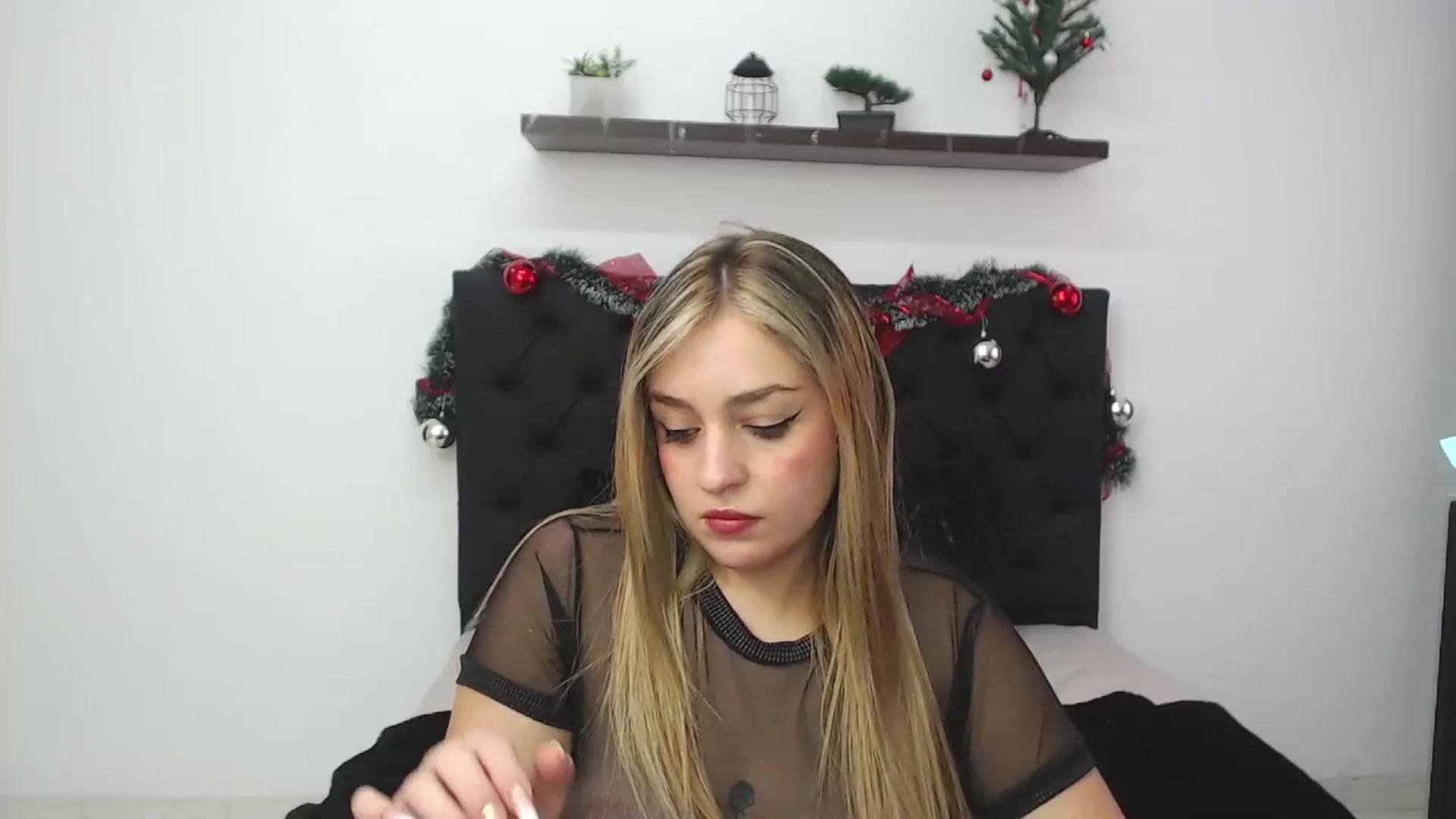 Gallery image thumbnail from CamilleDucan's myfreecams stream on, 12/12/2024, 17:44 image 6 of 20