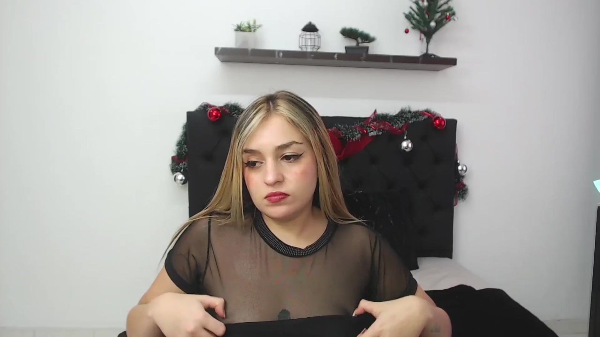Gallery image thumbnail from CamilleDucan's myfreecams stream on, 12/12/2024, 17:44 image 7 of 20