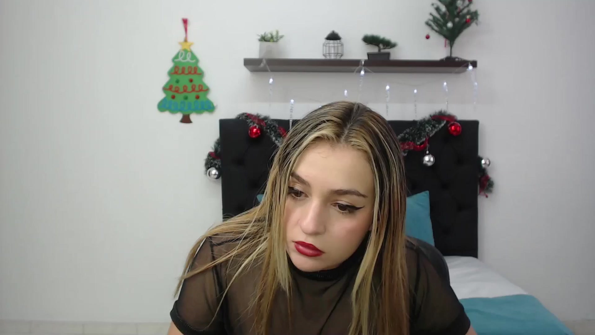 Gallery image thumbnail from CamilleDucan's myfreecams stream on, 12/21/2024, 15:16 image 5 of 20