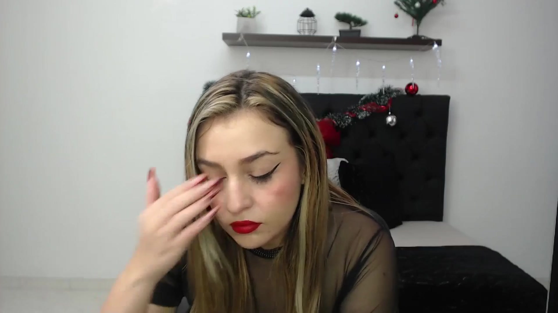Gallery image thumbnail from CamilleDucan's myfreecams stream on, 12/28/2024, 13:37 image 20 of 20