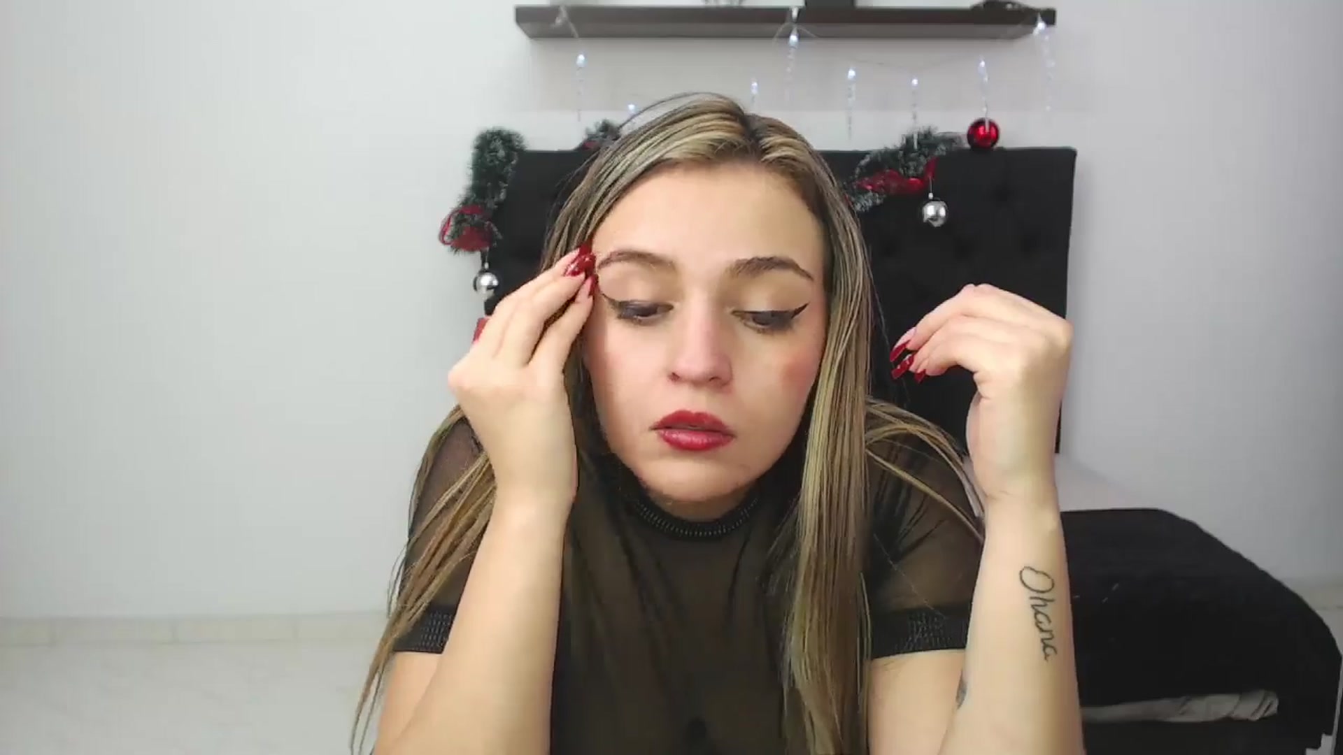 Gallery image thumbnail from CamilleDucan's myfreecams stream on, 12/28/2024, 16:42 image 13 of 20