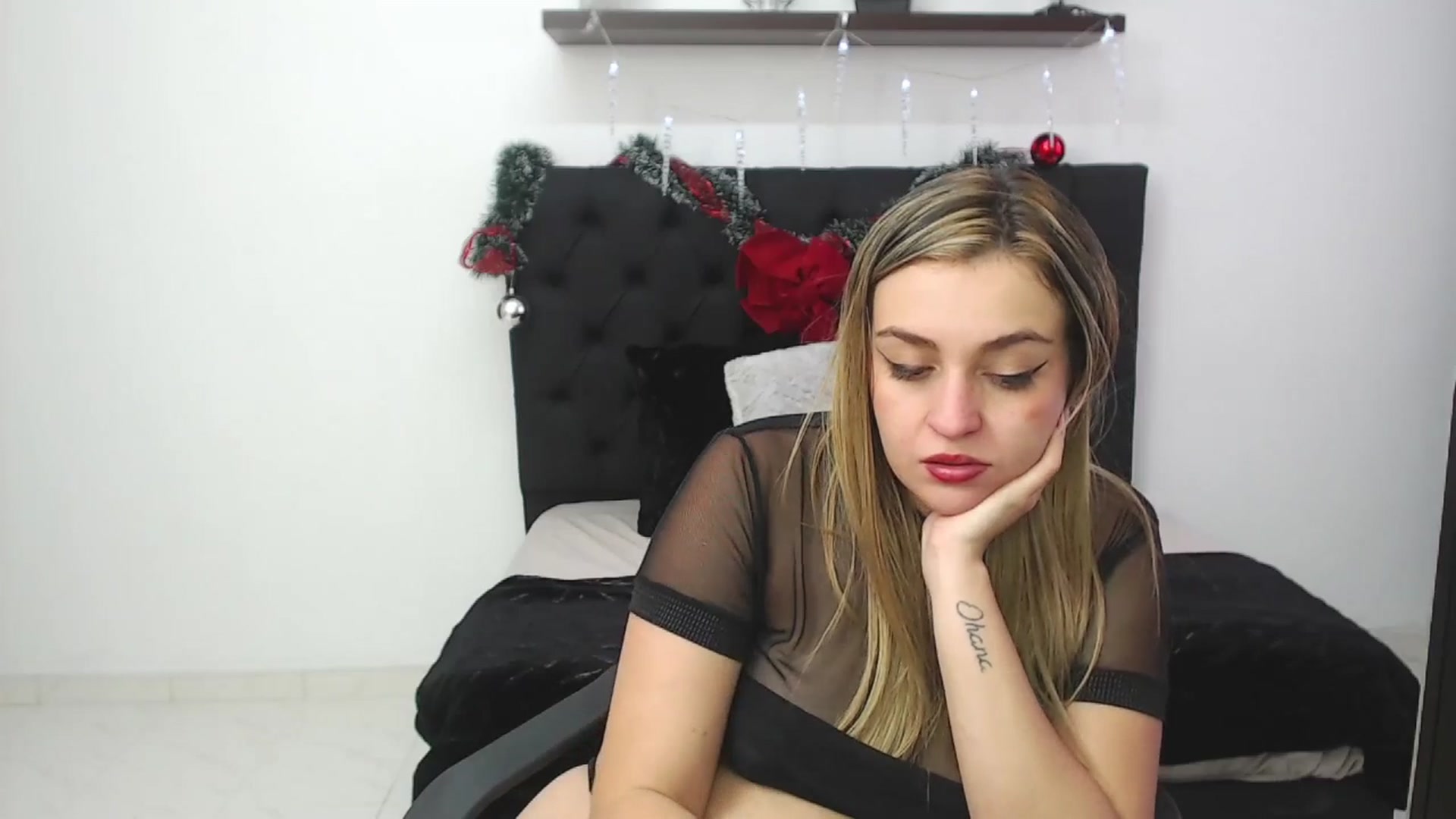 Gallery image thumbnail from CamilleDucan's myfreecams stream on, 12/28/2024, 17:17 image 20 of 20