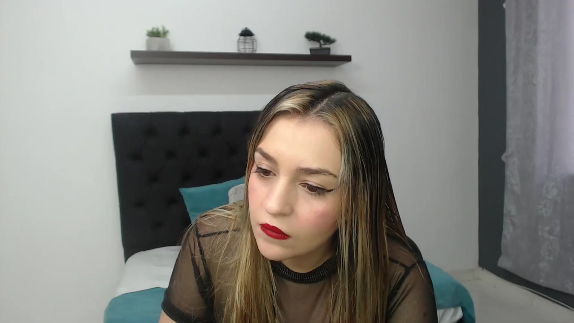 Gallery image thumbnail from CamilleDucan's myfreecams stream on, 01/09/2025, 13:17 image 8 of 20