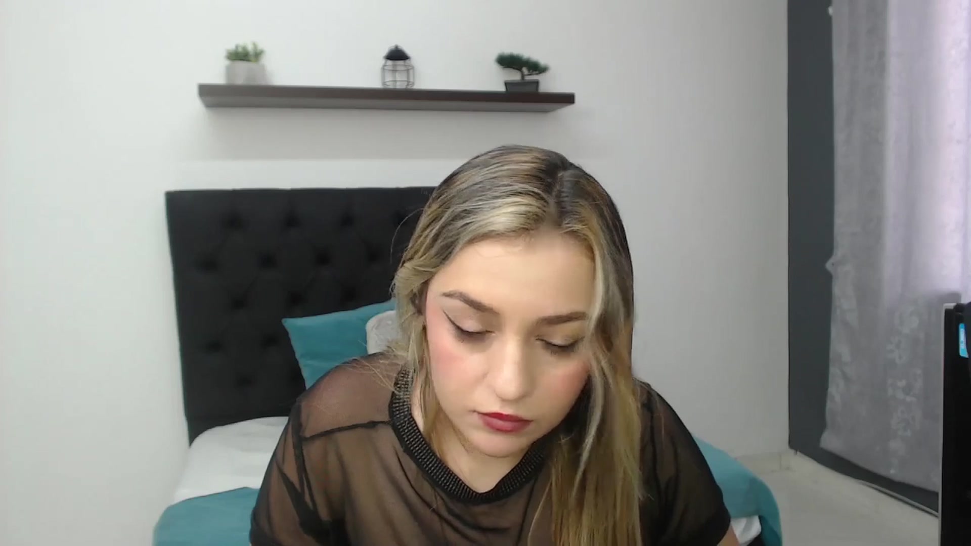 Gallery image thumbnail from CamilleDucan's myfreecams stream on, 01/09/2025, 15:33 image 9 of 20