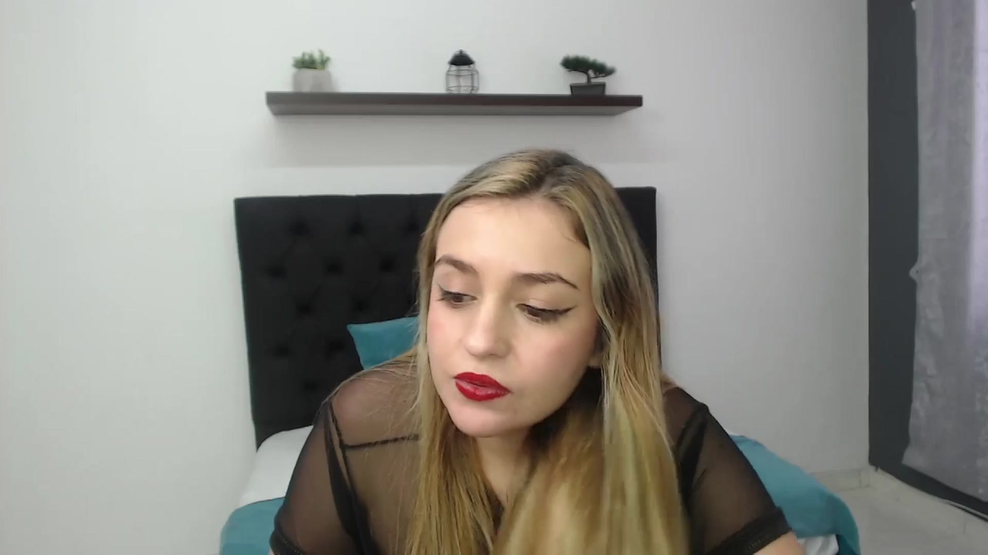 Gallery image thumbnail from CamilleDucan's myfreecams stream on, 01/09/2025, 16:33 image 7 of 20