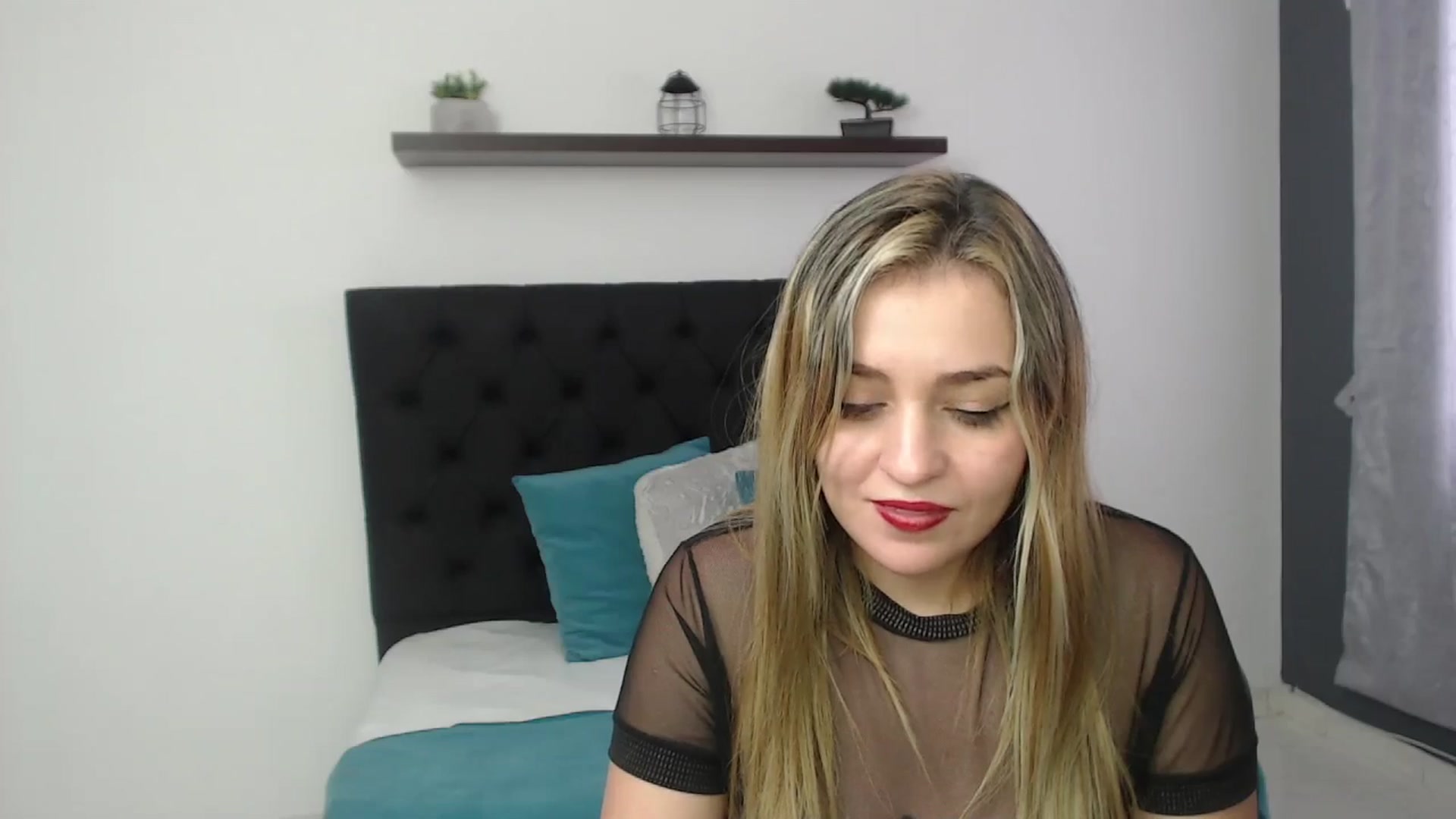 Gallery image thumbnail from CamilleDucan's myfreecams stream on, 01/09/2025, 18:47 image 18 of 20