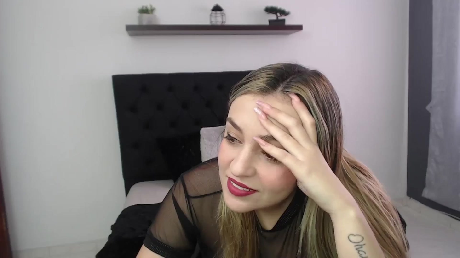 Gallery image thumbnail from CamilleDucan's myfreecams stream on, 01/15/2025, 13:52 image 10 of 20