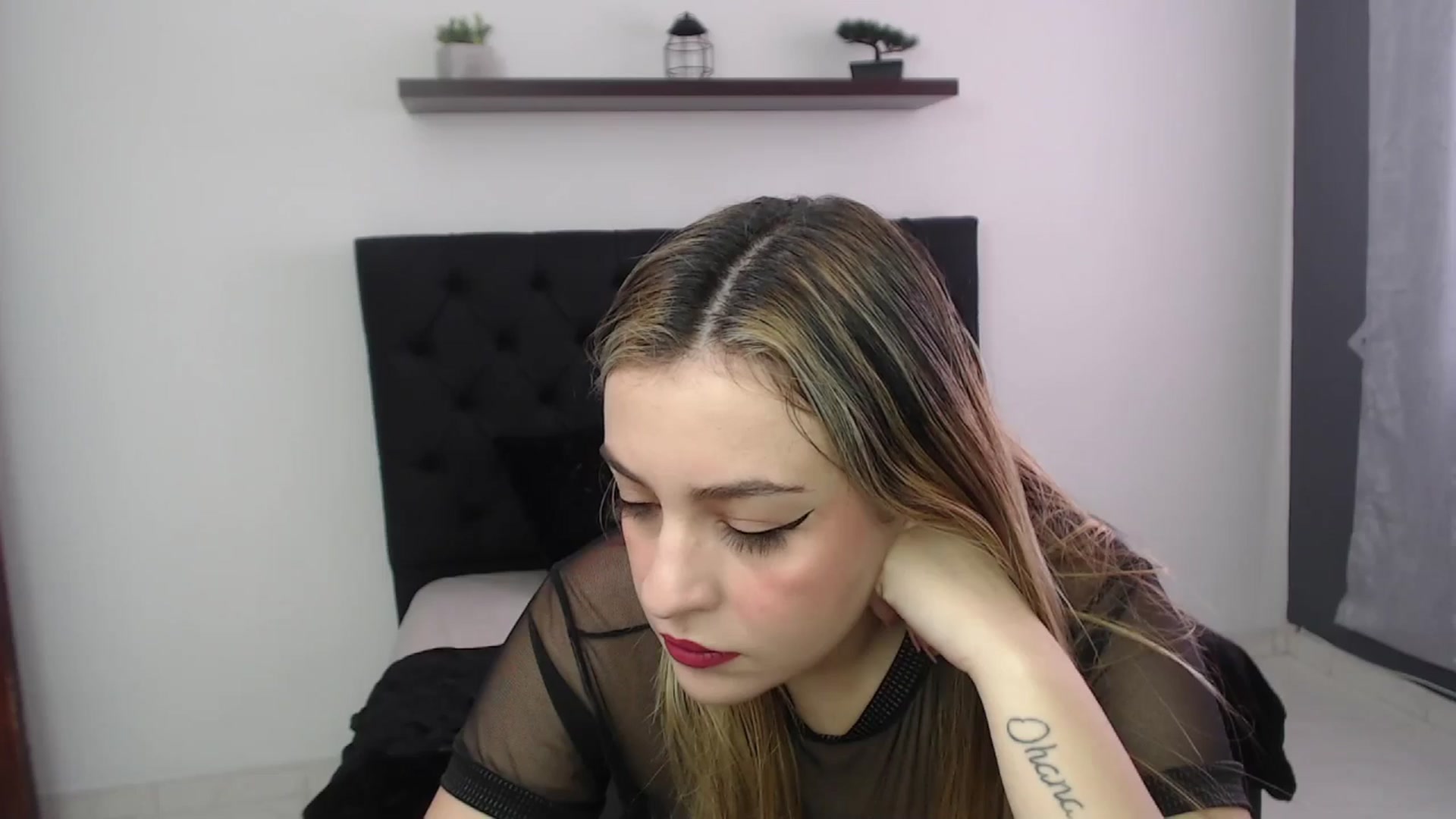 Gallery image thumbnail from CamilleDucan's myfreecams stream on, 01/15/2025, 13:52 image 9 of 20