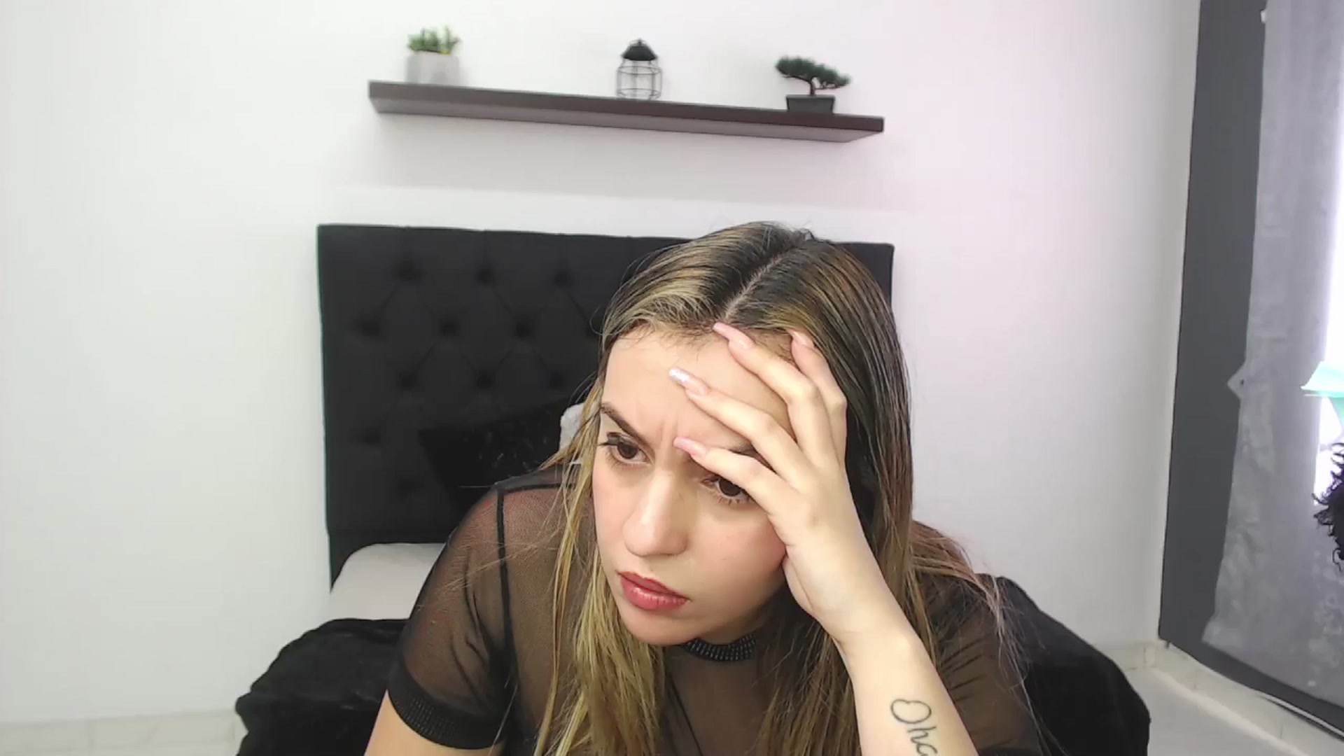 Gallery image thumbnail from CamilleDucan's myfreecams stream on, 01/15/2025, 17:50 image 12 of 20