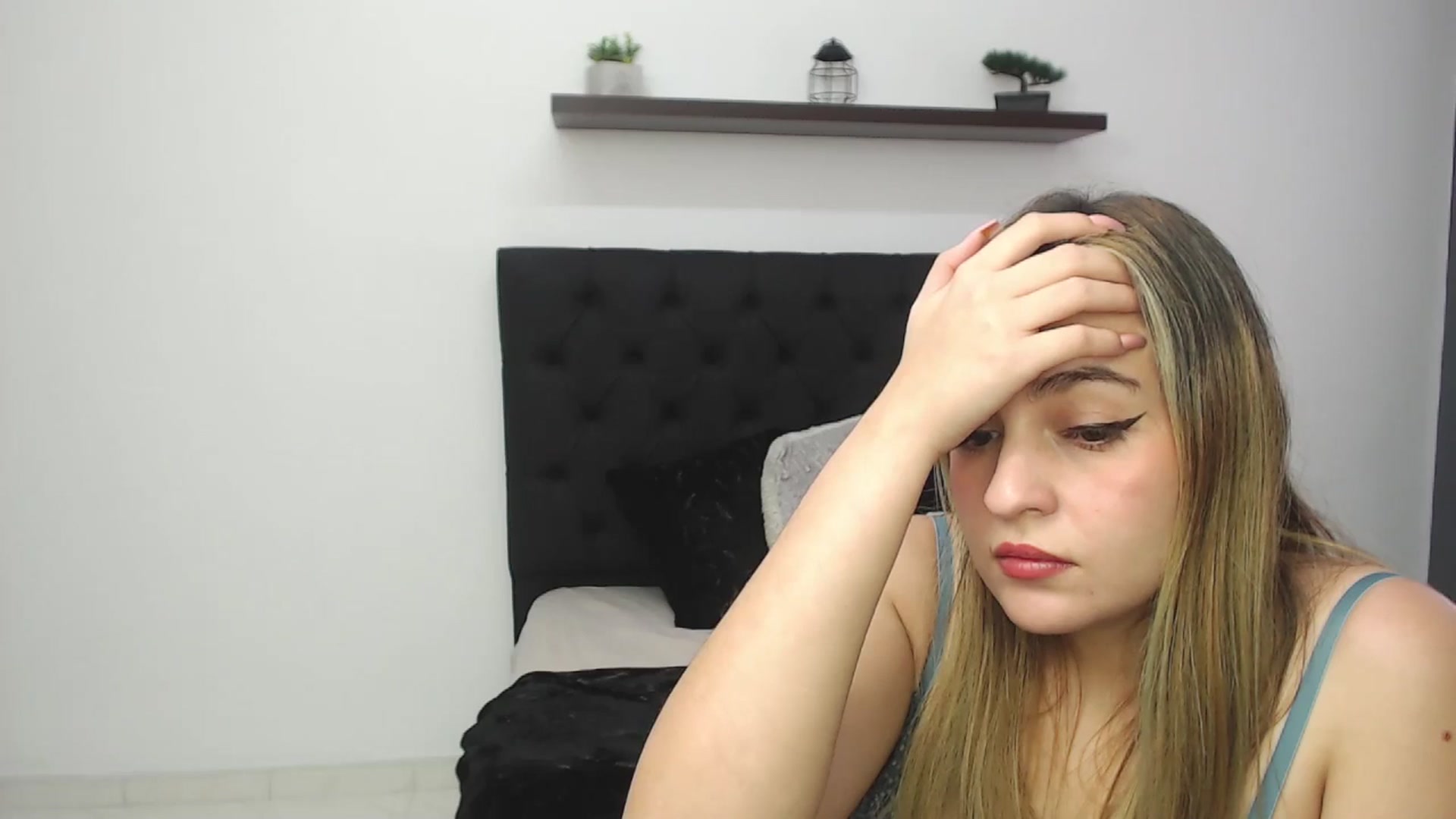 Gallery image thumbnail from CamilleDucan's myfreecams stream on, 01/17/2025, 15:44 image 18 of 20