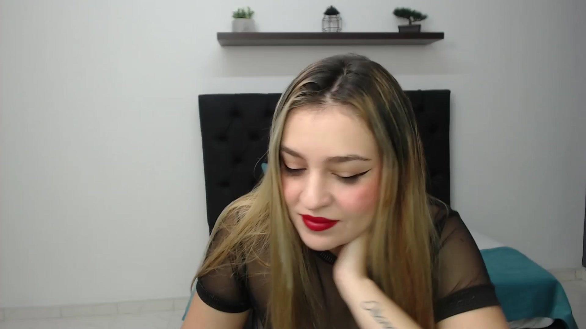 Gallery image thumbnail from CamilleDucan's myfreecams stream on, 02/11/2025, 13:23 image 3 of 20