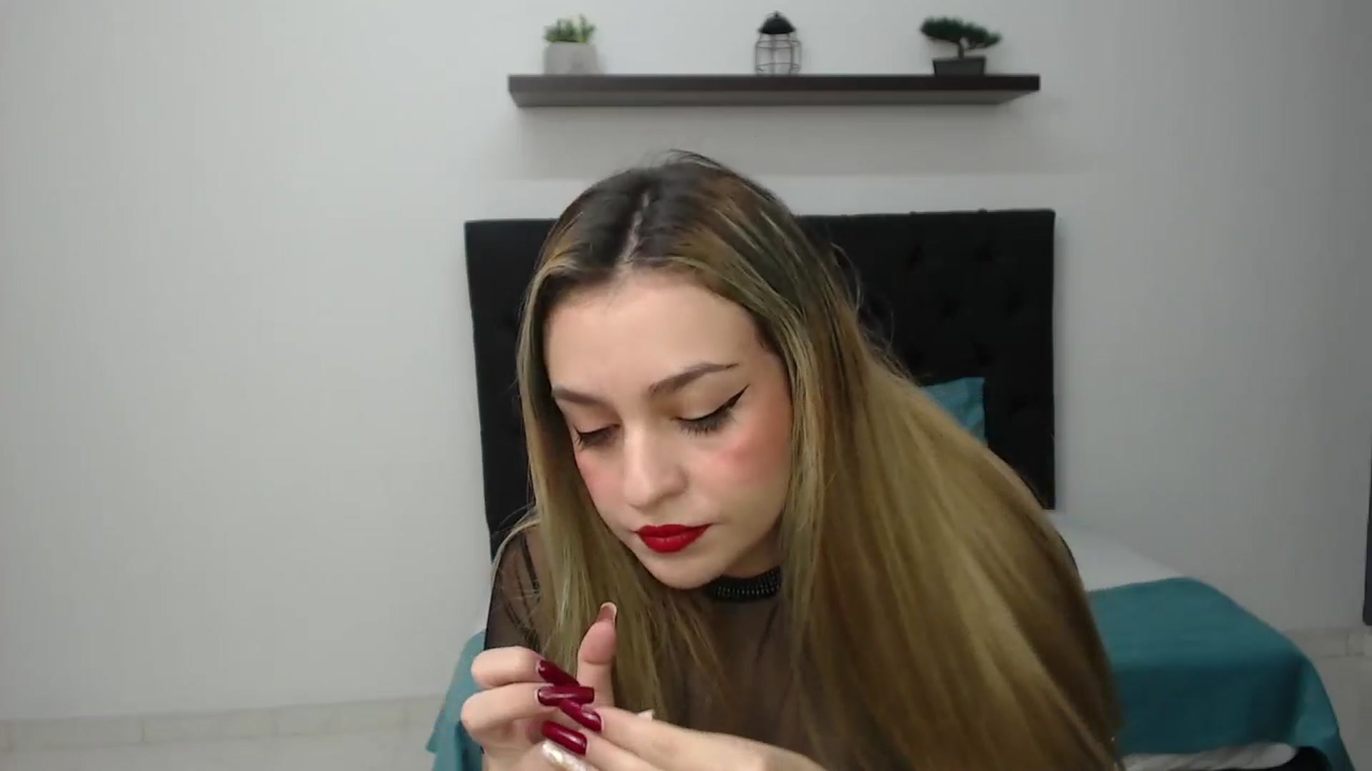 Gallery image thumbnail from CamilleDucan's myfreecams stream on, 02/11/2025, 13:23 image 15 of 20