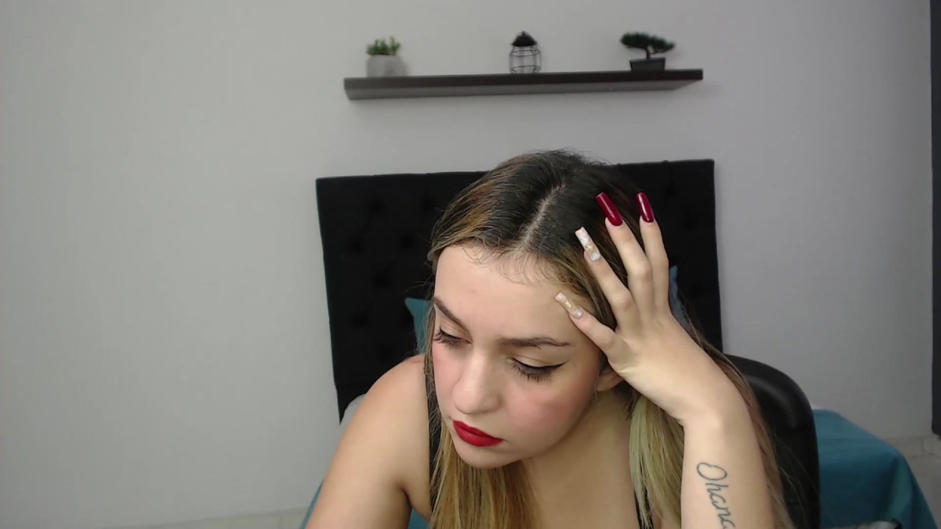 Gallery image thumbnail from CamilleDucan's myfreecams stream on, 02/14/2025, 14:22 image 6 of 20