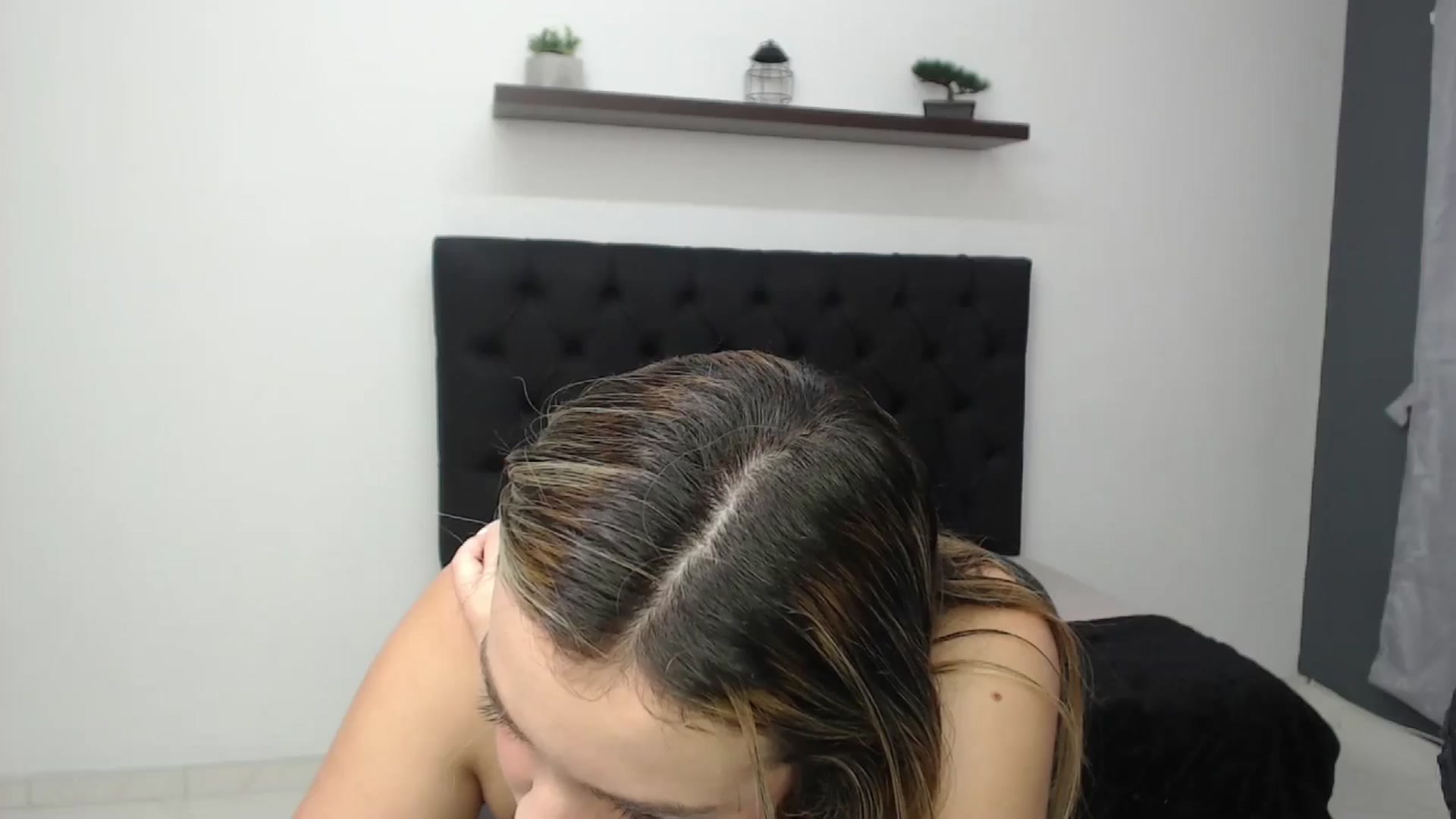 Gallery image thumbnail from CamilleDucan's myfreecams stream on, 02/19/2025, 13:52 image 12 of 20