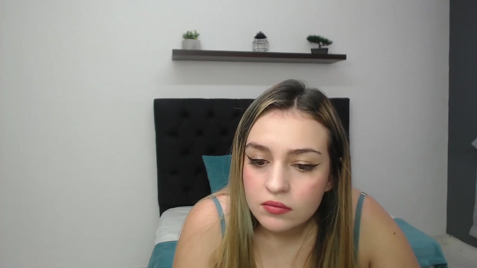Gallery image thumbnail from CamilleDucan's myfreecams stream on, 02/24/2025, 15:29 image 12 of 20