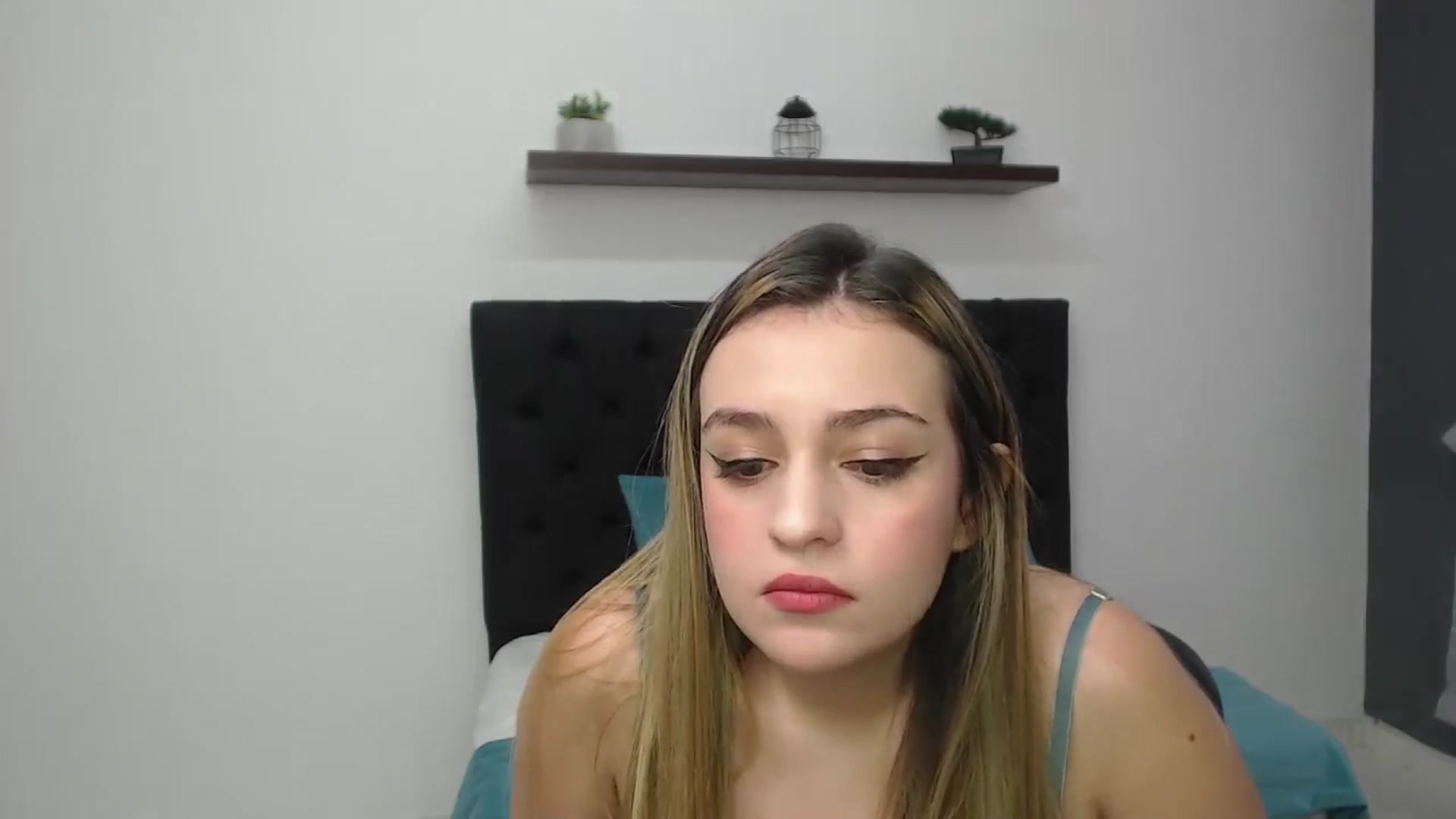 Gallery image thumbnail from CamilleDucan's myfreecams stream on, 02/24/2025, 15:29 image 8 of 20