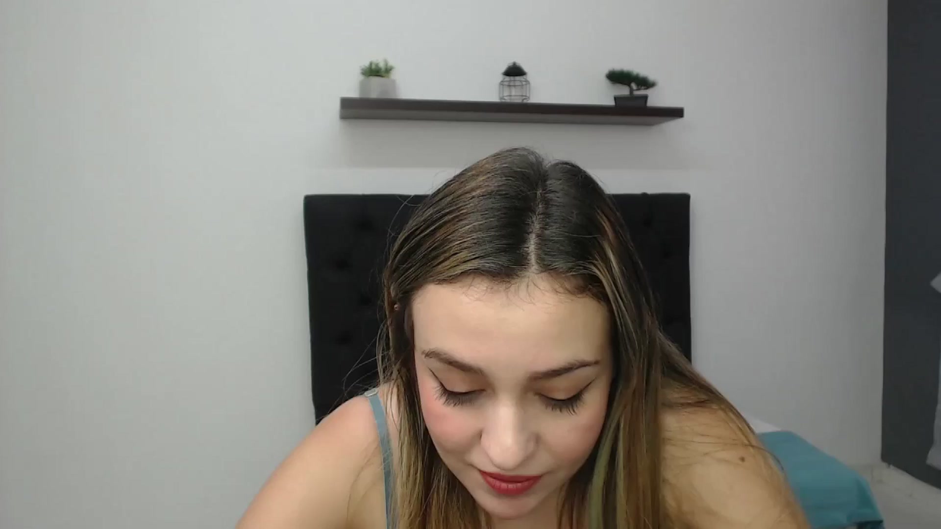 Gallery image thumbnail from CamilleDucan's myfreecams stream on, 02/24/2025, 16:15 image 1 of 20
