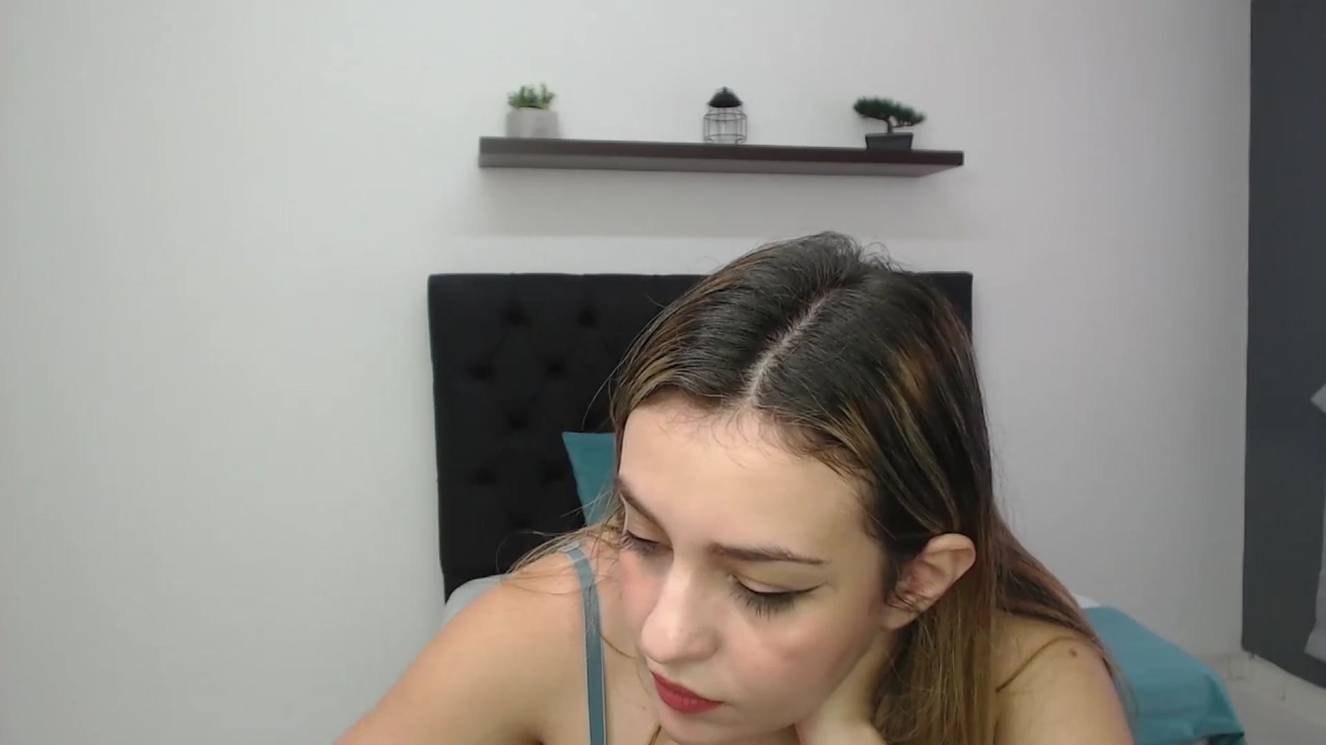 Gallery image thumbnail from CamilleDucan's myfreecams stream on, 02/24/2025, 16:15 image 12 of 20