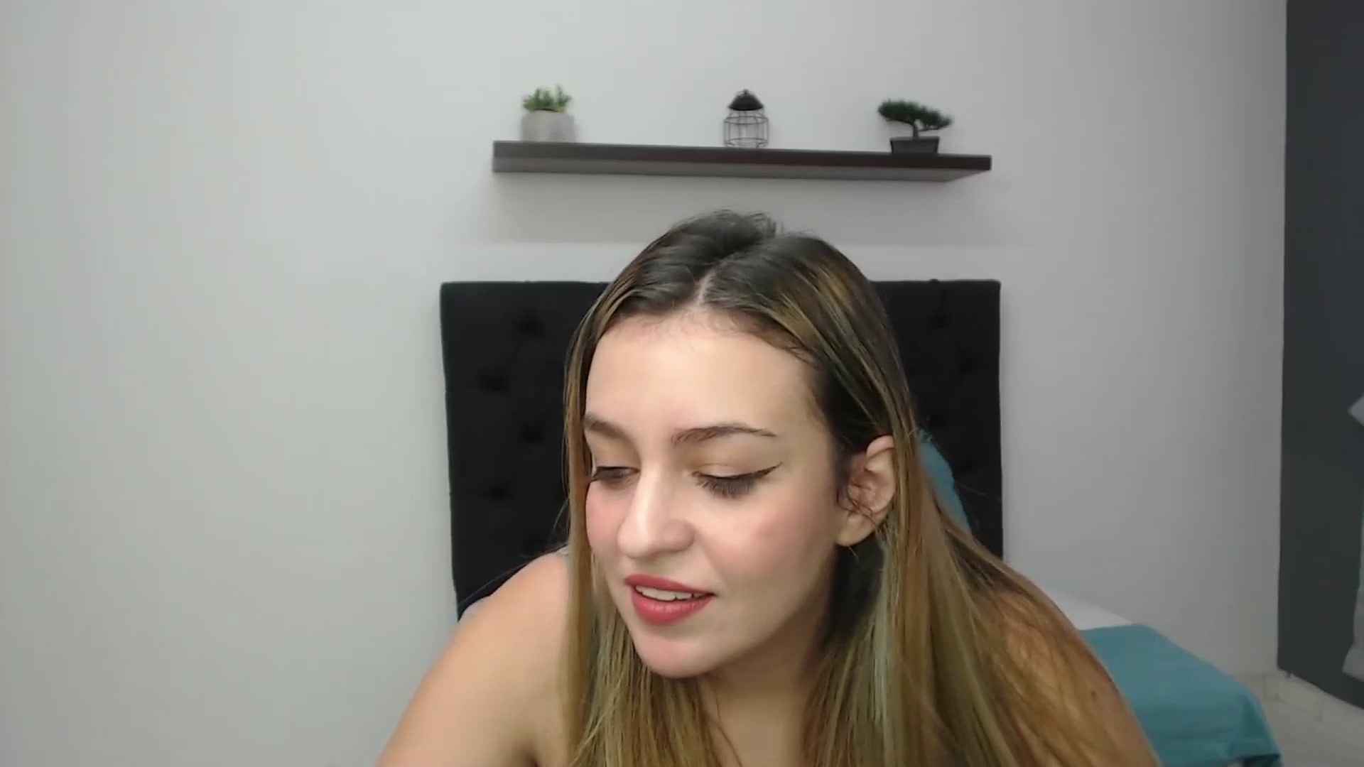 Gallery image thumbnail from CamilleDucan's myfreecams stream on, 02/24/2025, 16:15 image 3 of 20
