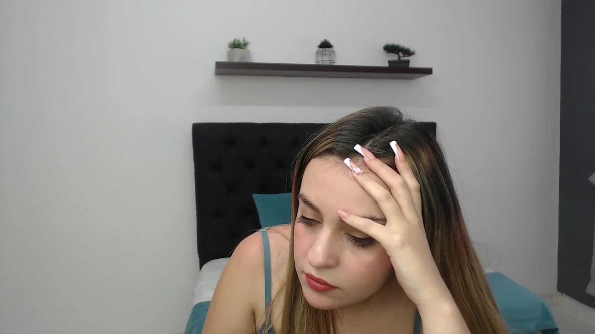 Gallery image thumbnail from CamilleDucan's myfreecams stream on, 02/24/2025, 16:15 image 16 of 20