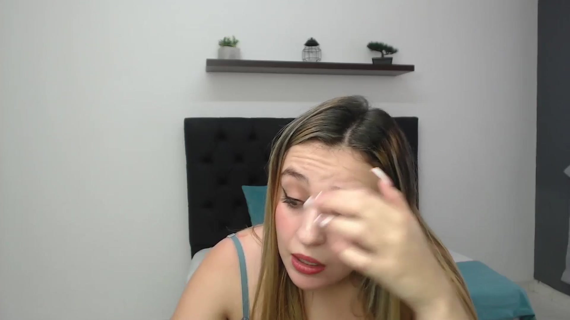 Gallery image thumbnail from CamilleDucan's myfreecams stream on, 02/24/2025, 16:15 image 6 of 20