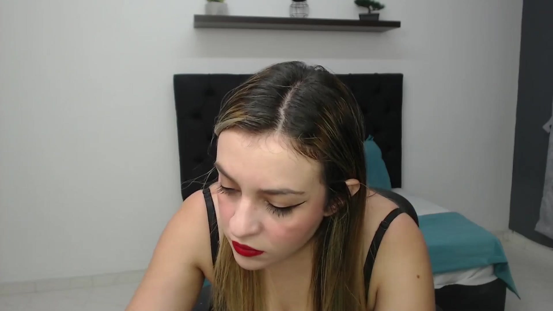 Gallery image thumbnail from CamilleDucan's myfreecams stream on, 02/25/2025, 13:51 image 7 of 20