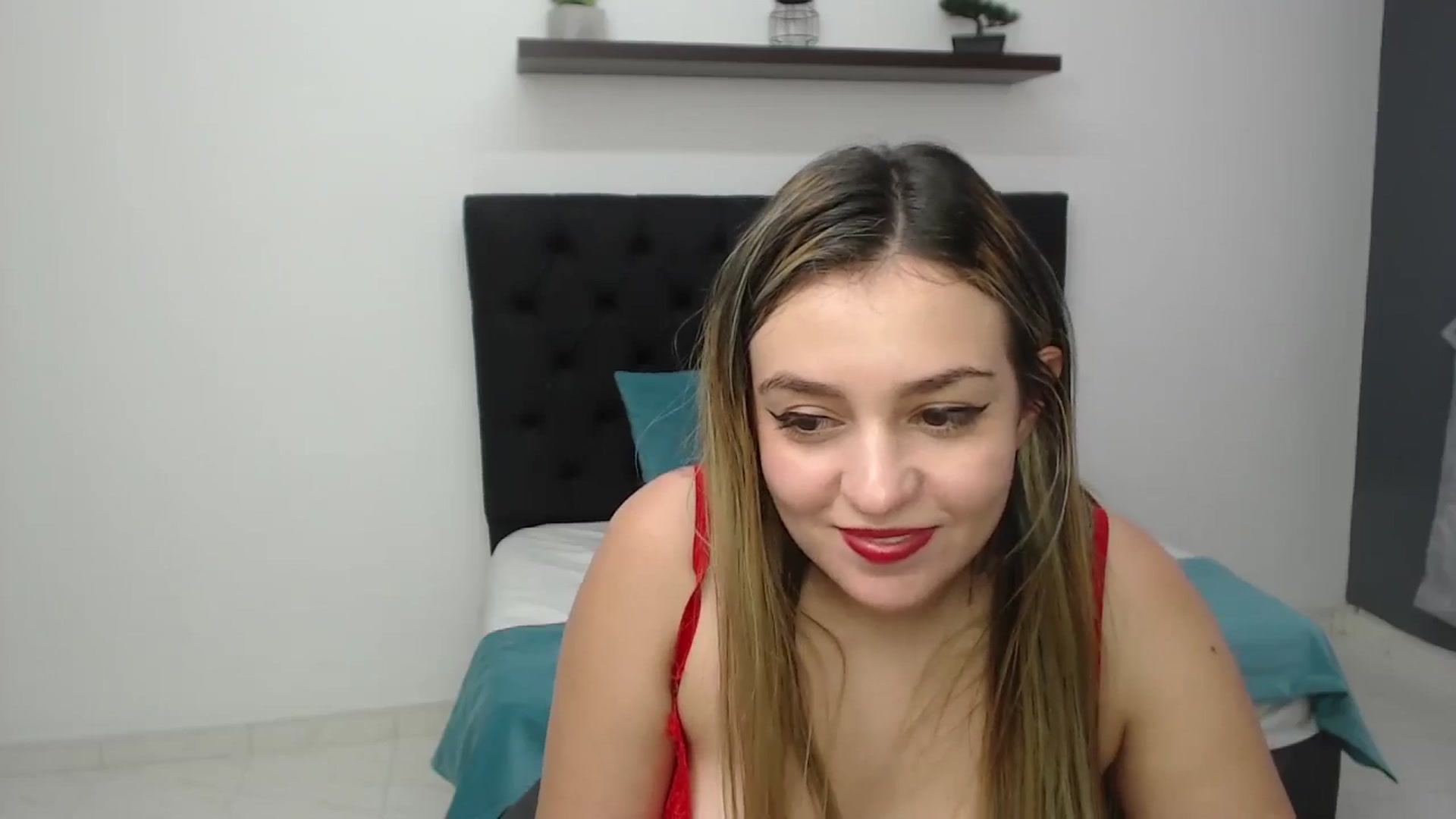 Gallery image thumbnail from CamilleDucan's myfreecams stream on, 02/26/2025, 18:33 image 11 of 20