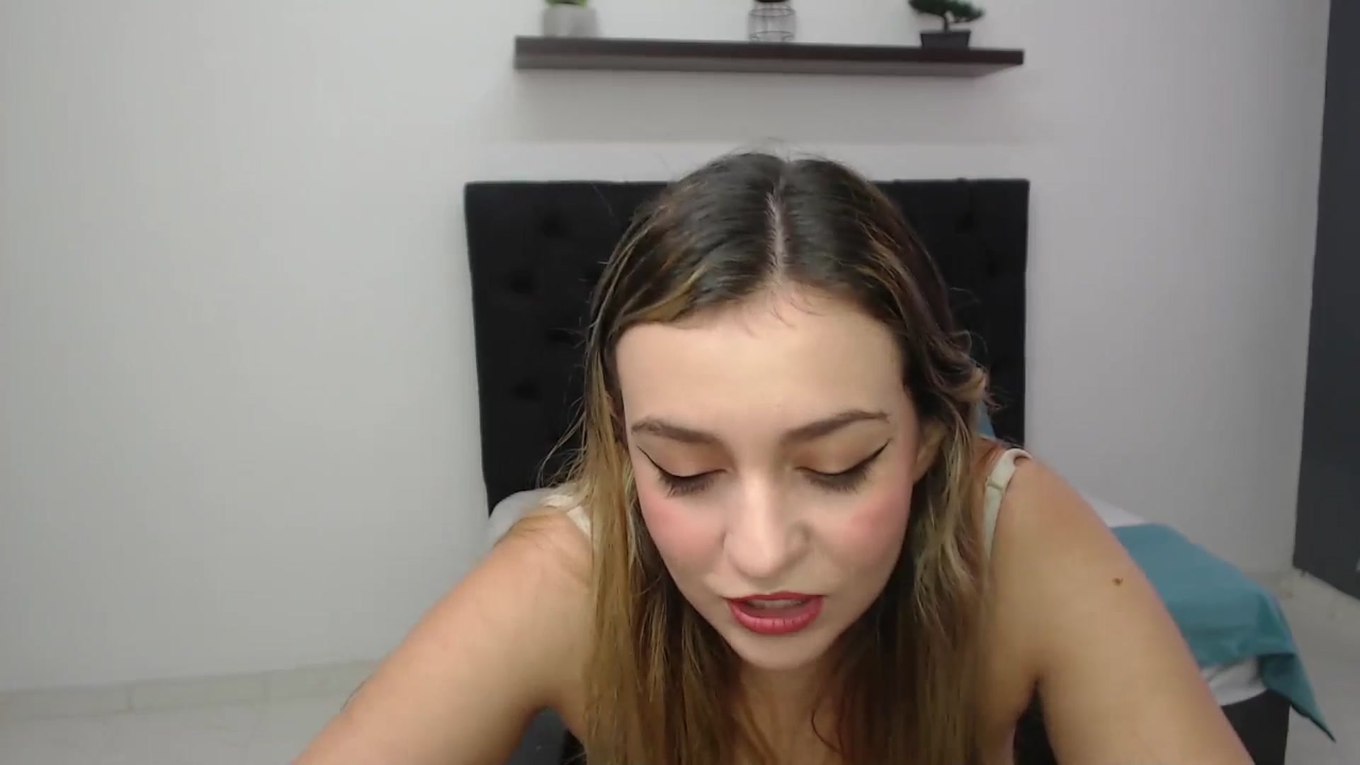 Gallery image thumbnail from CamilleDucan's myfreecams stream on, 02/27/2025, 14:41 image 8 of 20