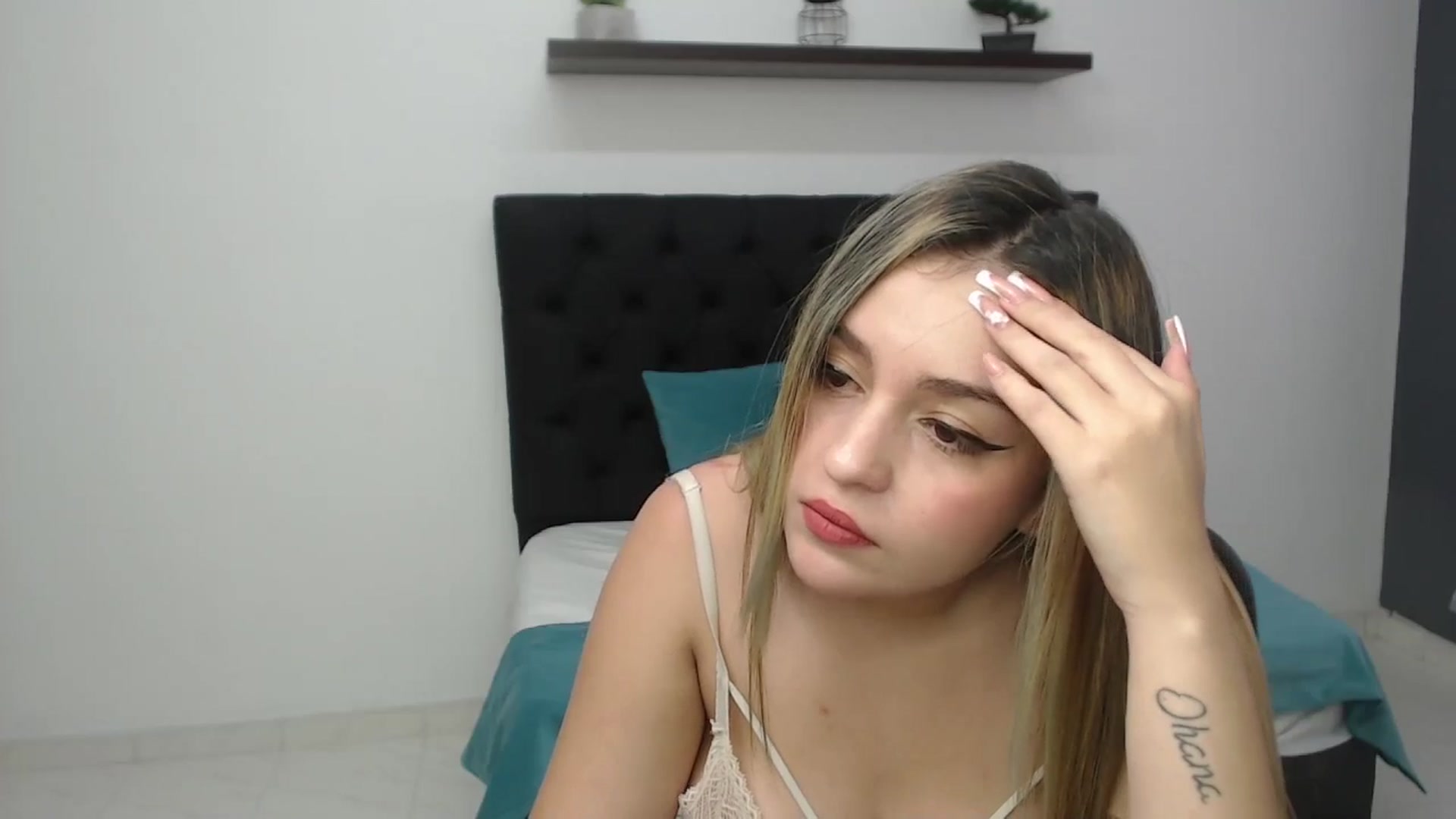 Gallery image thumbnail from CamilleDucan's myfreecams stream on, 02/27/2025, 16:11 image 18 of 20