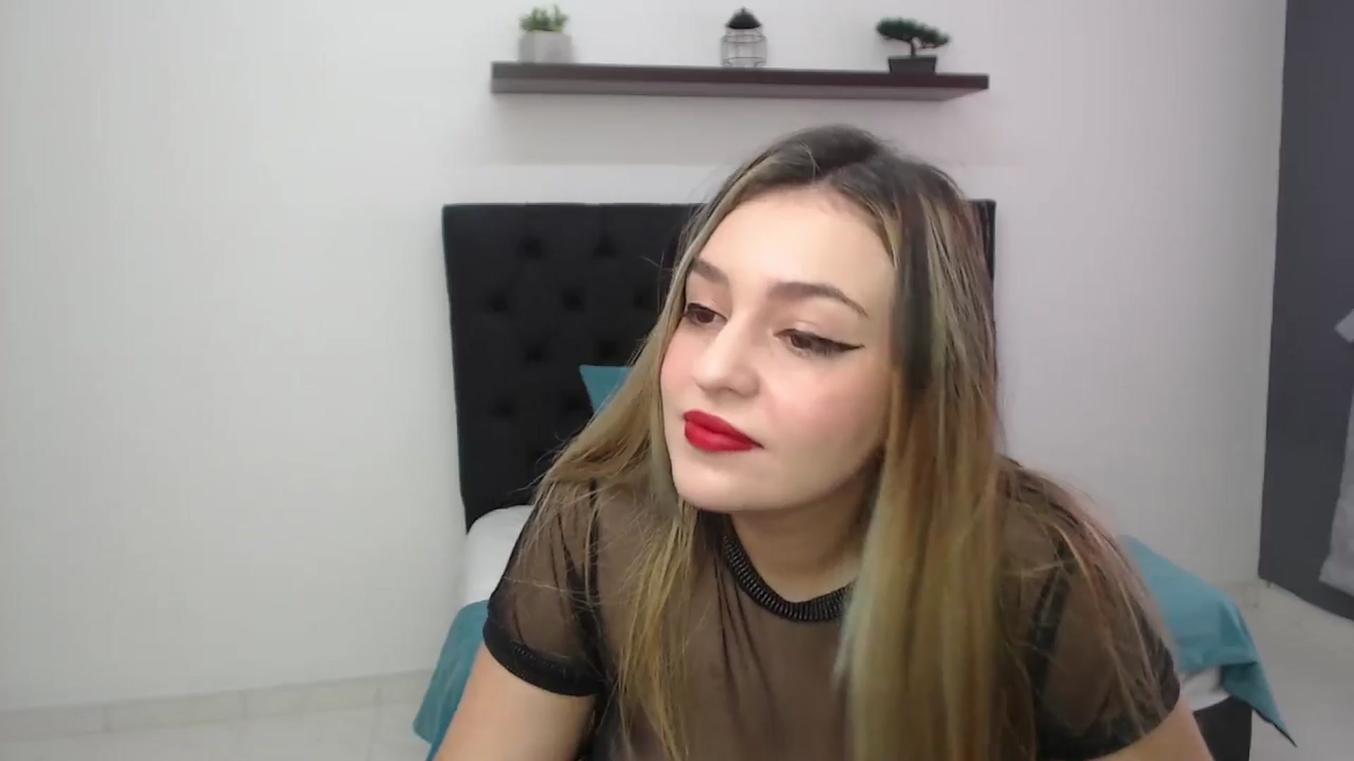 Gallery image thumbnail from CamilleDucan's myfreecams stream on, 02/28/2025, 14:22 image 6 of 20