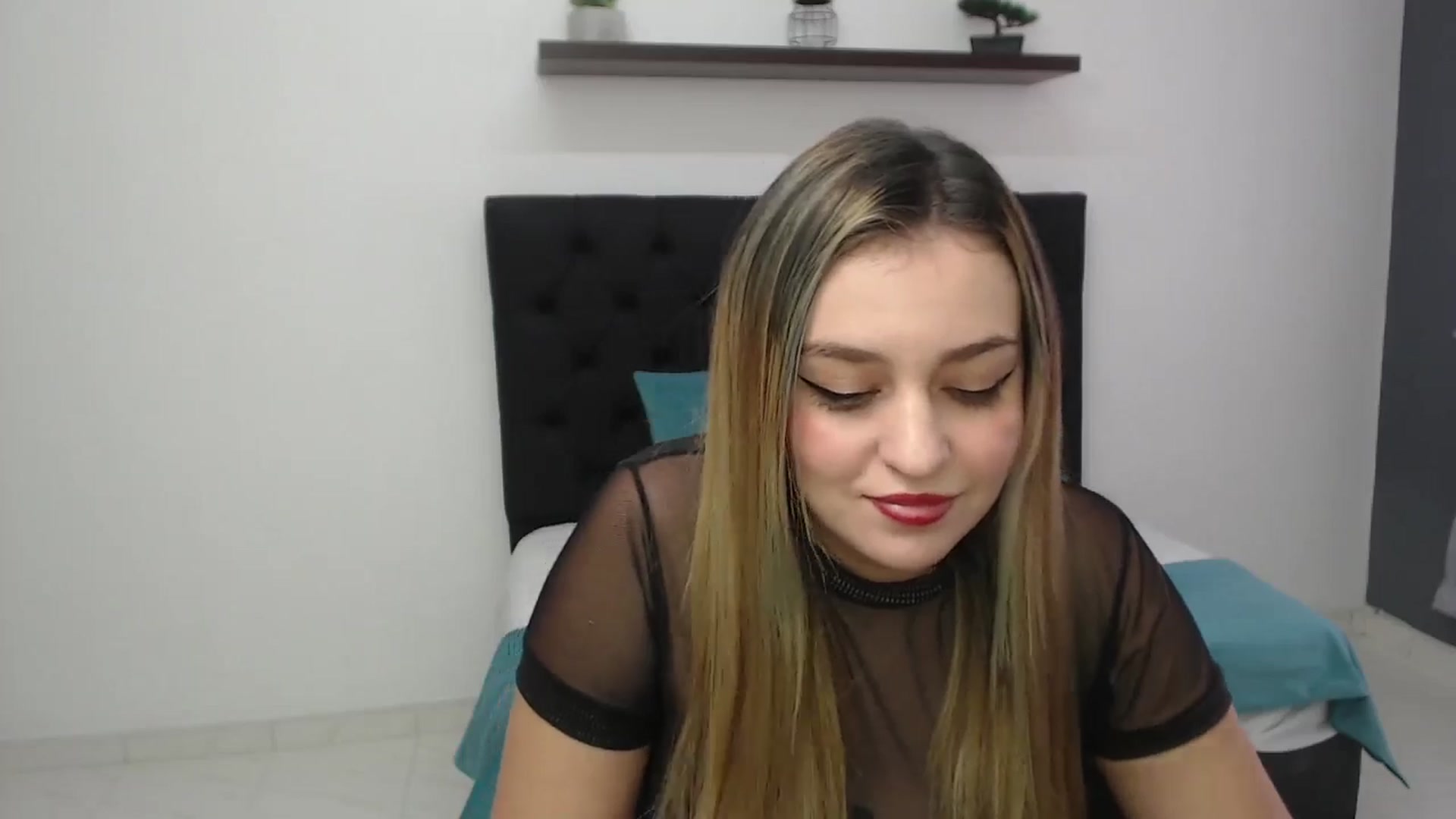 Gallery image thumbnail from CamilleDucan's myfreecams stream on, 02/28/2025, 16:02 image 10 of 20