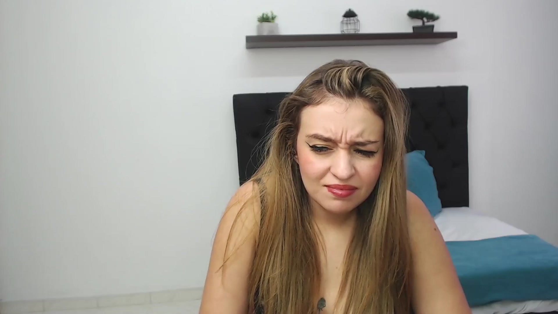 Gallery image thumbnail from CamilleDucan's myfreecams stream on, 03/14/2025, 18:19 image 11 of 20