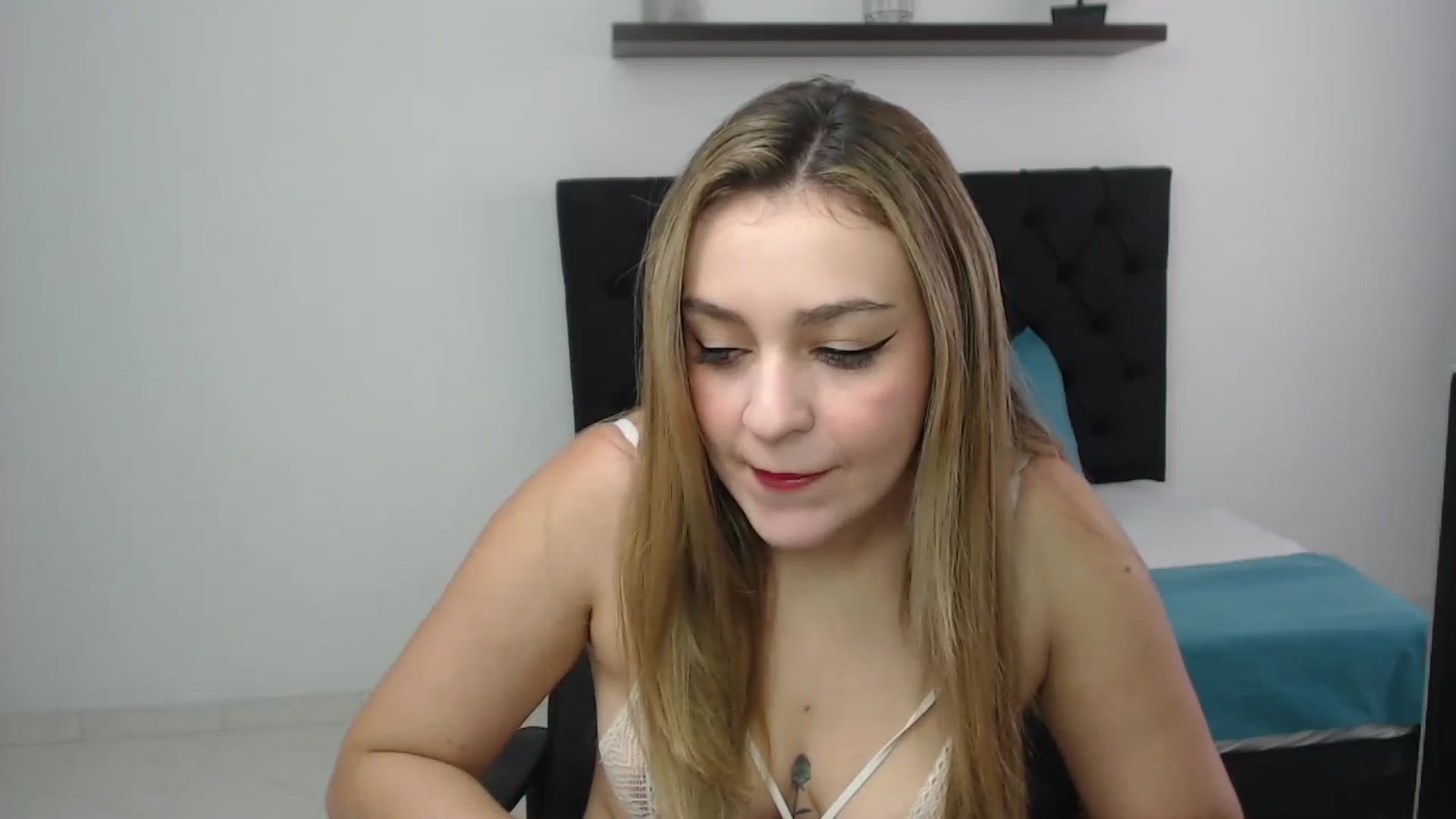 Gallery image thumbnail from CamilleDucan's myfreecams stream on, 03/24/2025, 13:19 image 5 of 20