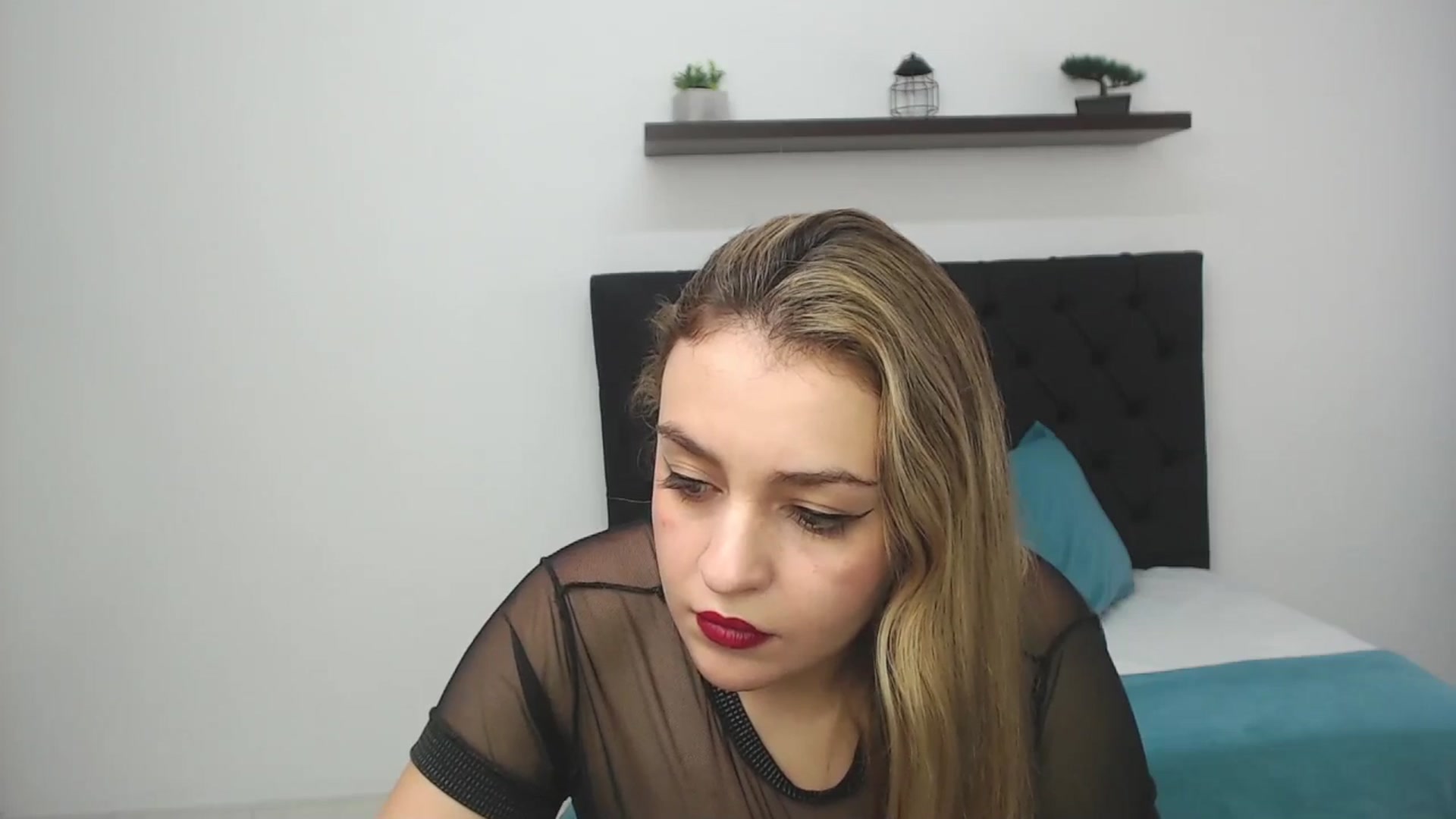 Gallery image thumbnail from CamilleDucan's myfreecams stream on, 03/29/2025, 17:14 image 2 of 20