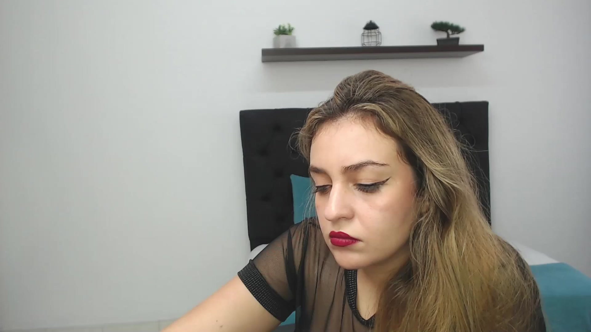 Gallery image thumbnail from CamilleDucan's myfreecams stream on, 03/29/2025, 17:14 image 6 of 20