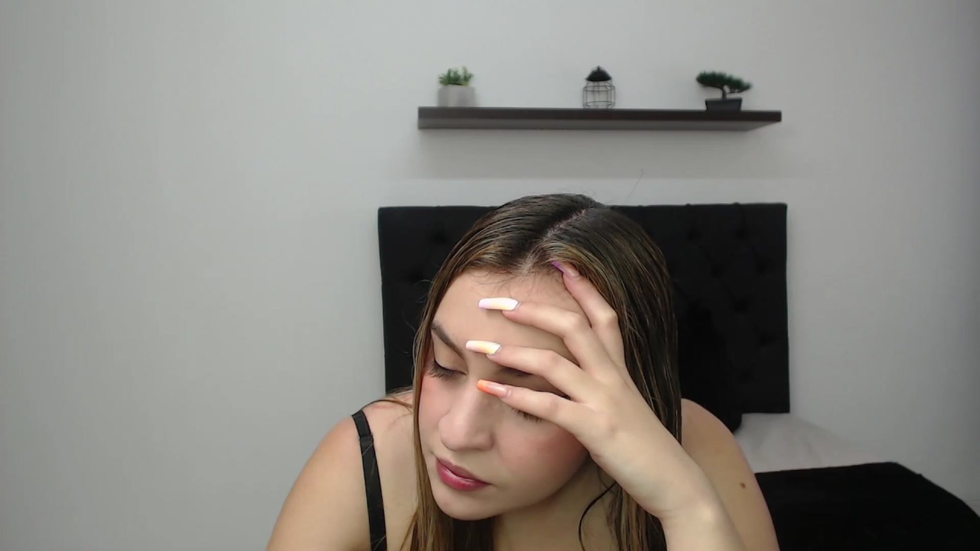 Gallery image thumbnail from CamilleDucan's myfreecams stream on, 04/03/2025, 13:48 image 2 of 20