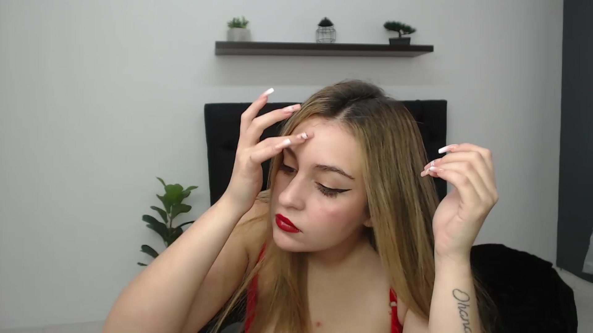 Gallery image thumbnail from CamilleDucan's myfreecams stream on, 04/11/2025, 16:50 image 1 of 20
