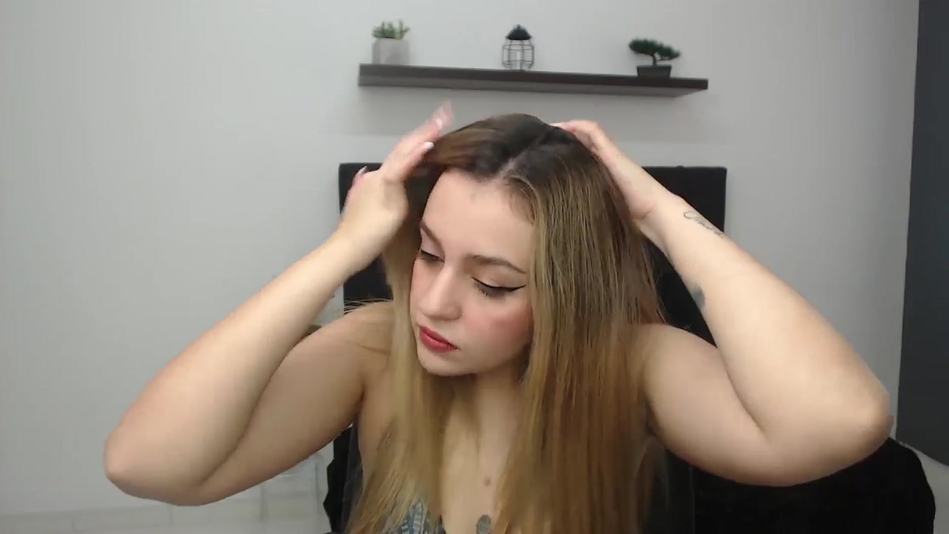 Gallery image thumbnail from CamilleDucan's myfreecams stream on, 04/21/2025, 13:26 image 20 of 20