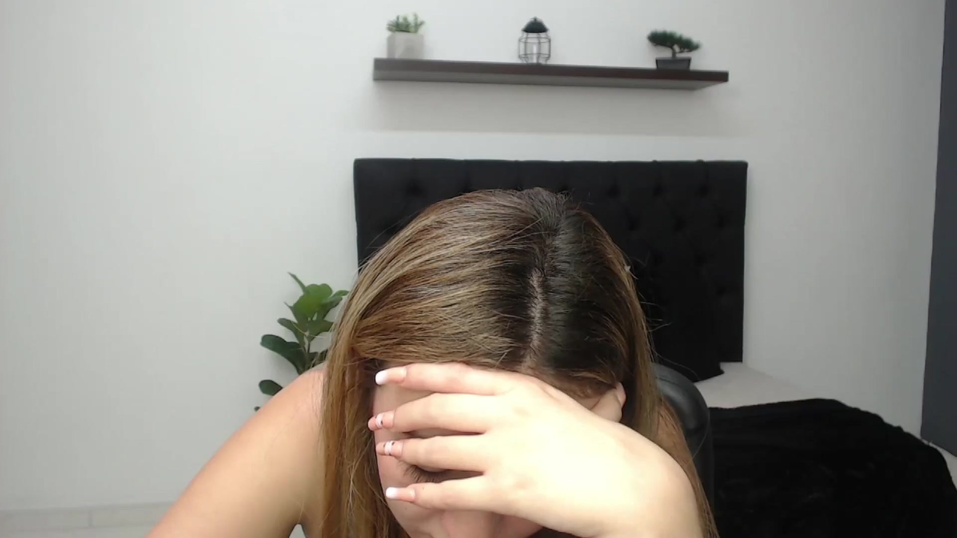 Gallery image thumbnail from CamilleDucan's myfreecams stream on, 04/21/2025, 18:24 image 17 of 20