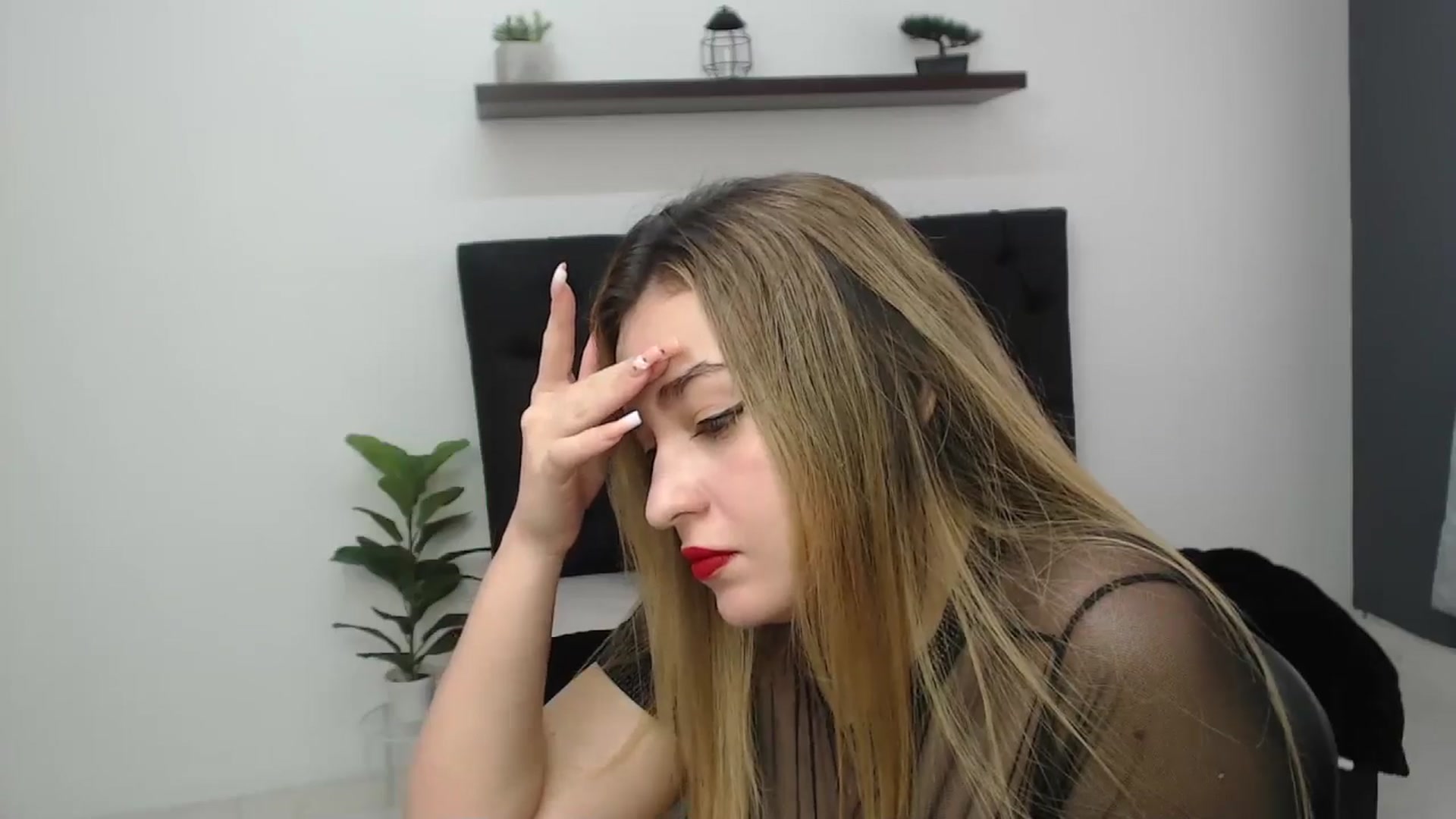 Gallery image thumbnail from CamilleDucan's myfreecams stream on, 04/25/2025, 15:59 image 10 of 20