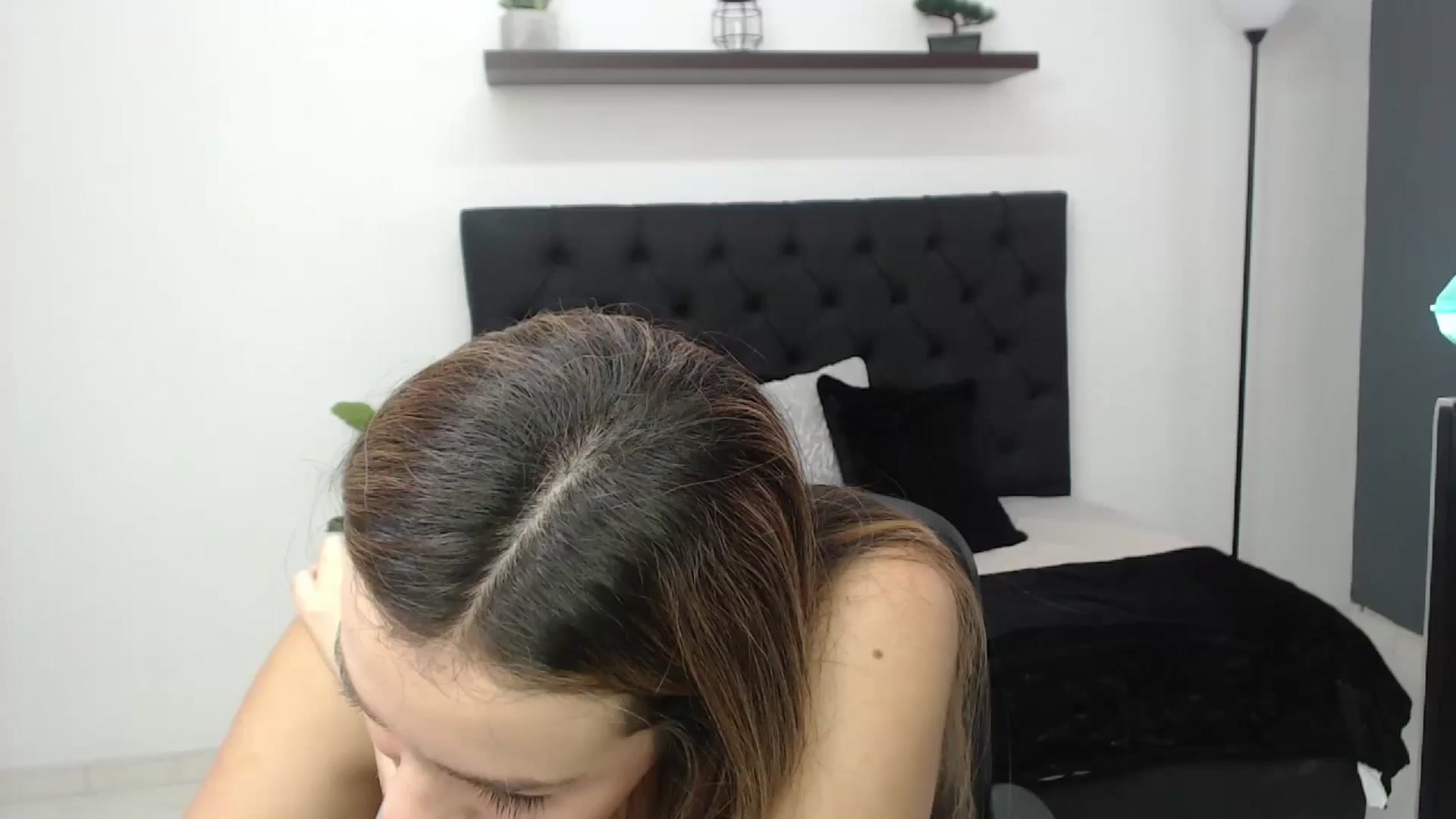 Gallery image thumbnail from CamilleDucan's myfreecams stream on, 05/14/2025, 13:29 image 19 of 20