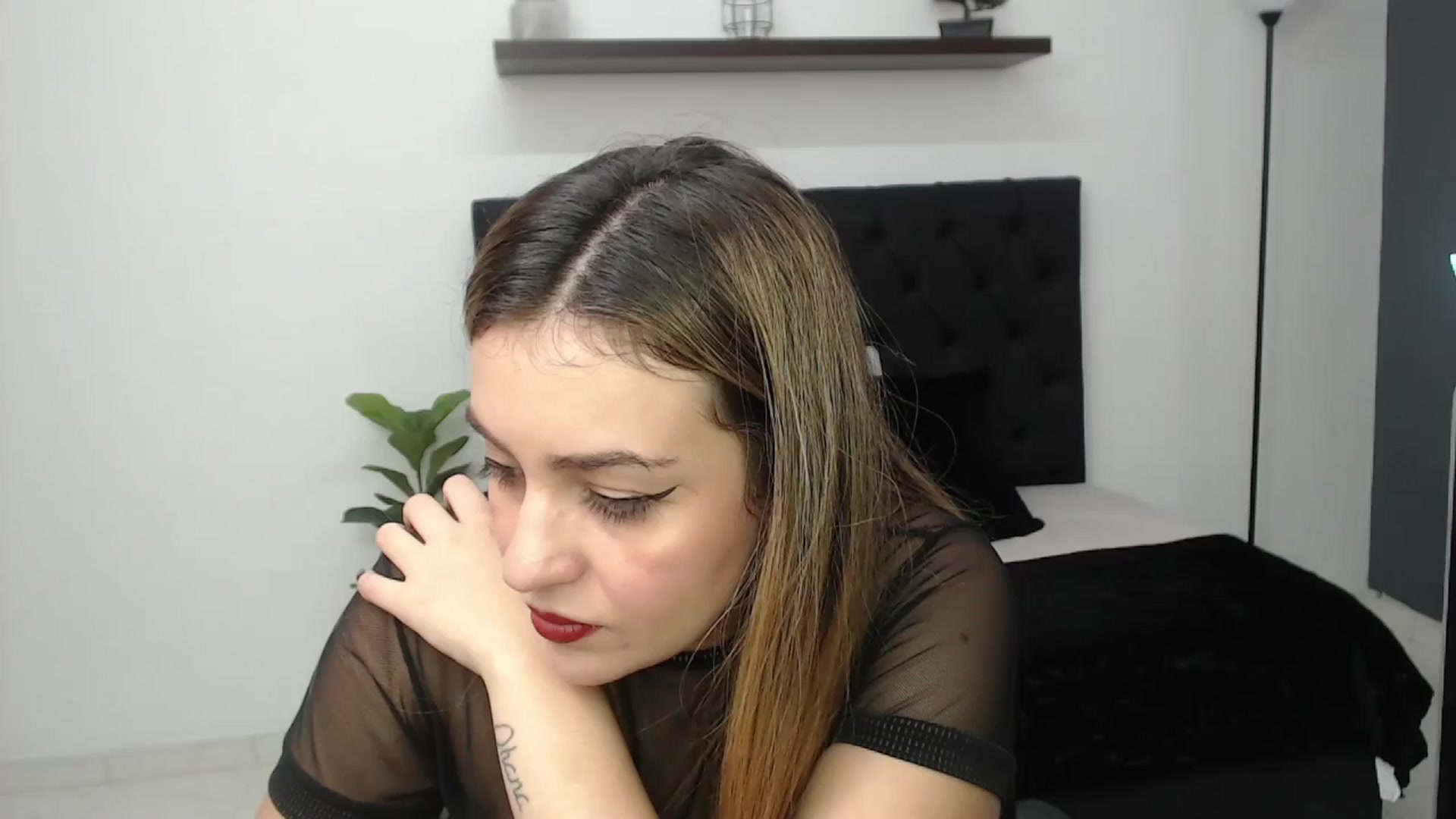 Gallery image thumbnail from CamilleDucan's myfreecams stream on, 05/15/2025, 17:27 image 20 of 20