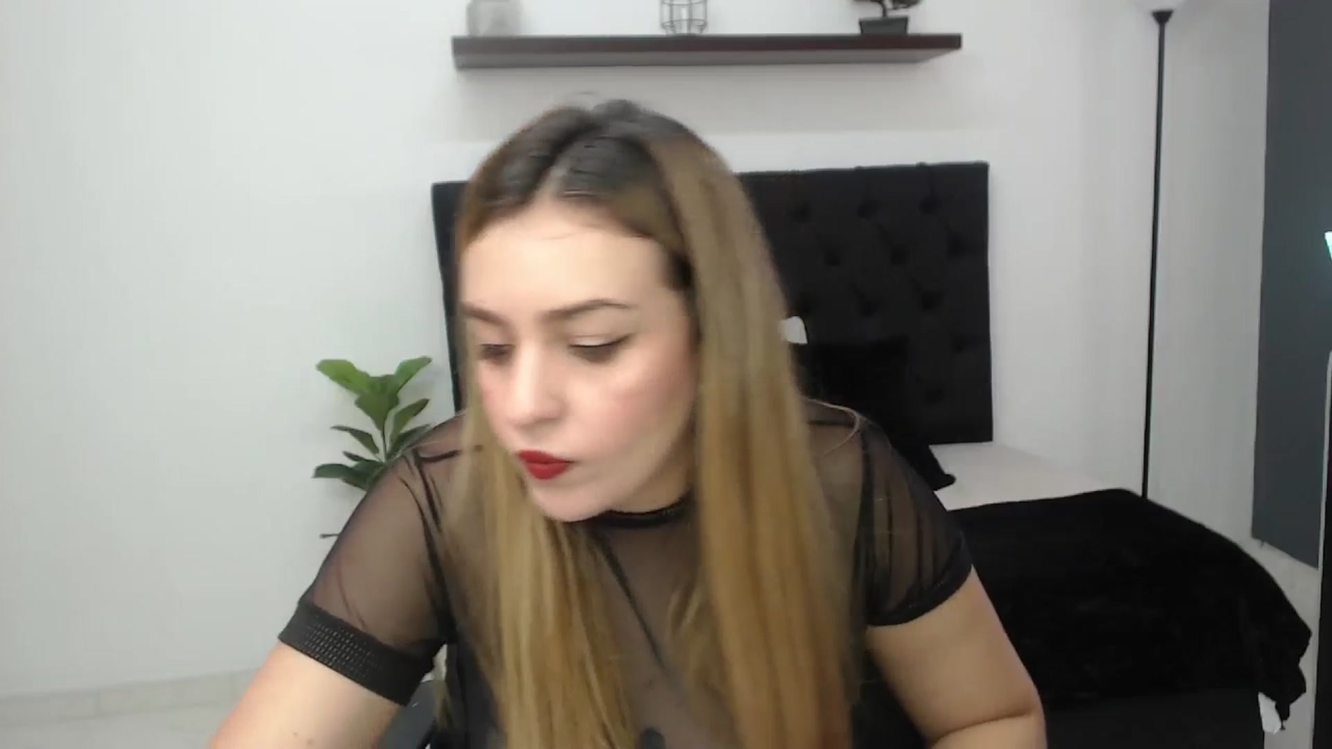 Gallery image thumbnail from CamilleDucan's myfreecams stream on, 05/15/2025, 17:27 image 13 of 20