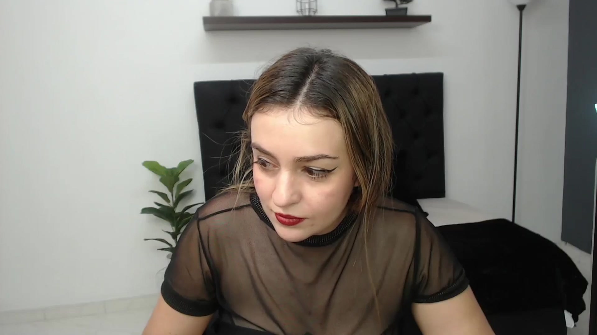Gallery image thumbnail from CamilleDucan's myfreecams stream on, 05/15/2025, 18:19 image 5 of 20