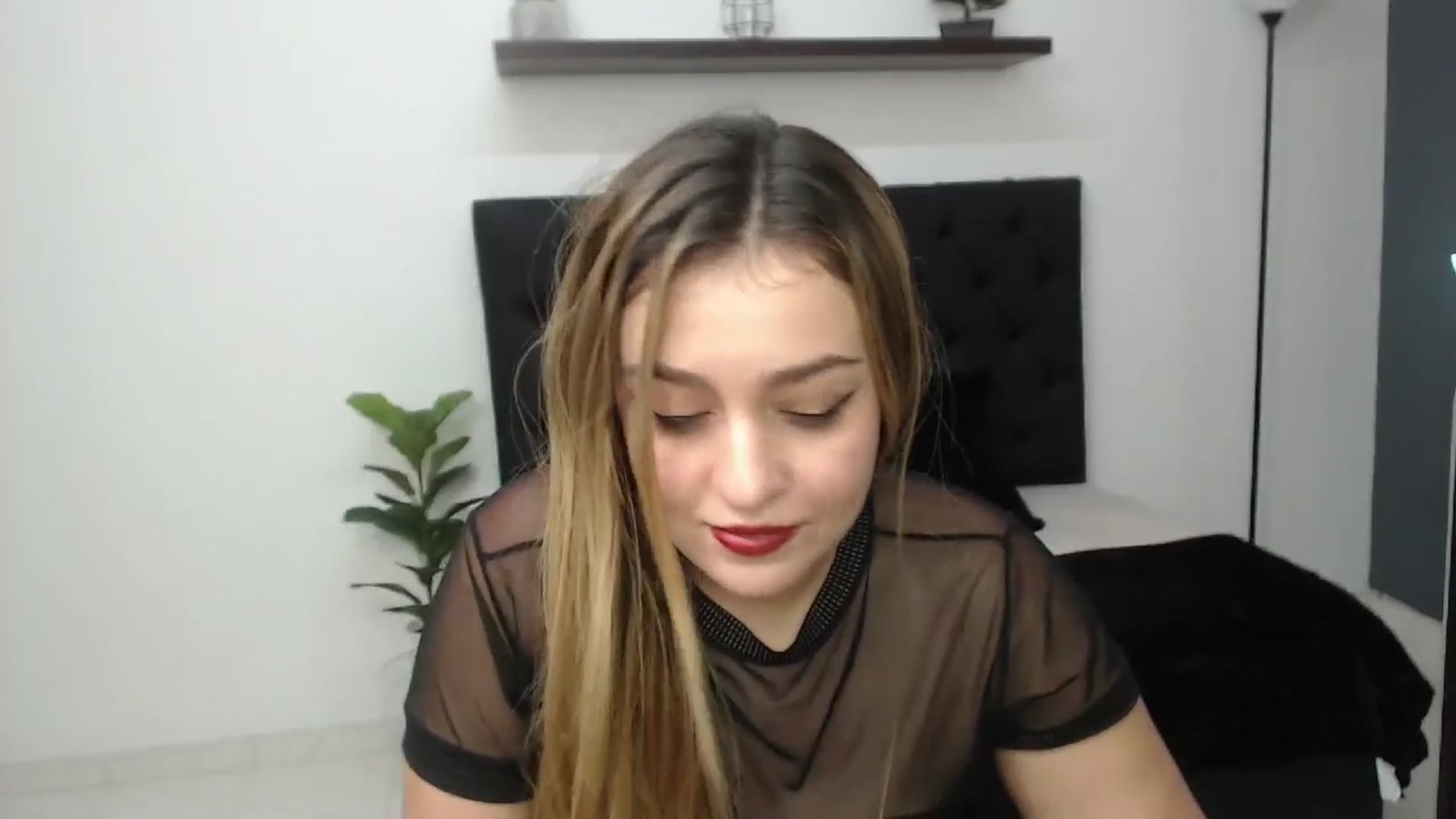 Gallery image thumbnail from CamilleDucan's myfreecams stream on, 05/15/2025, 18:19 image 2 of 20