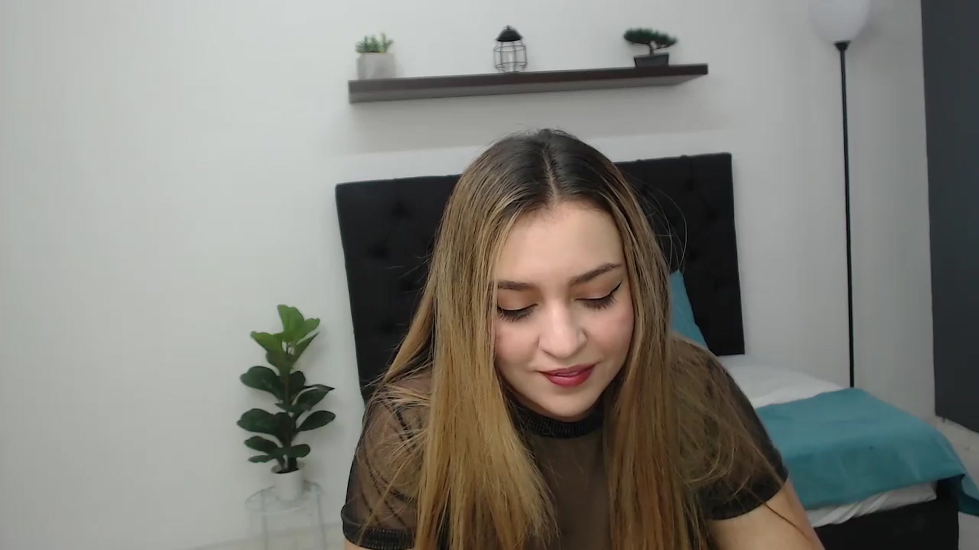 Gallery image thumbnail from CamilleDucan's myfreecams stream on, 05/24/2025, 13:59 image 6 of 20