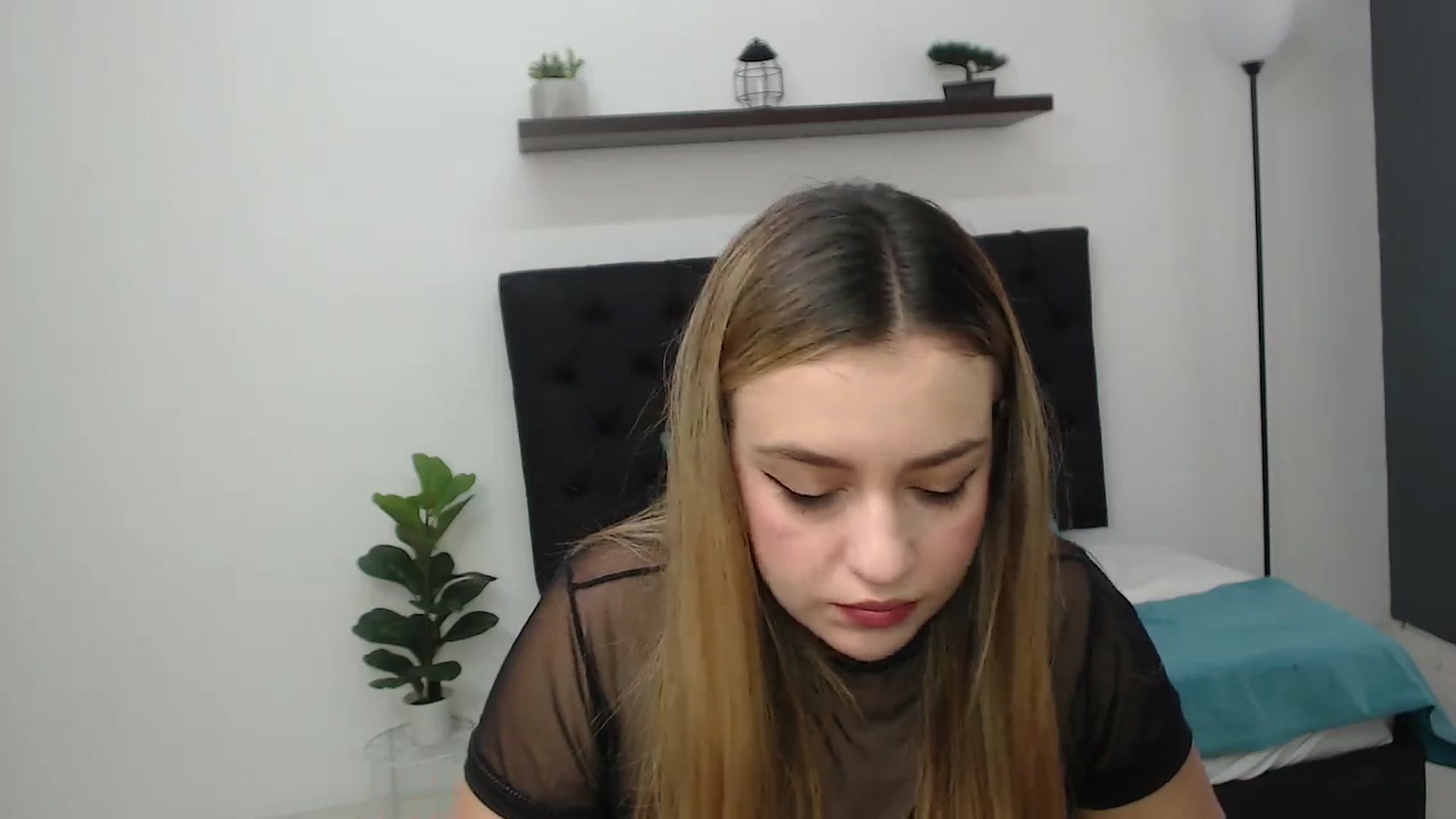 Gallery image thumbnail from CamilleDucan's myfreecams stream on, 05/24/2025, 14:41 image 2 of 20
