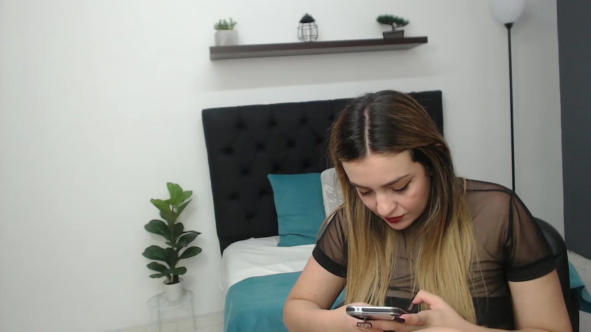 Gallery image thumbnail from CamilleDucan's myfreecams stream on, 05/24/2025, 16:53 image 18 of 20